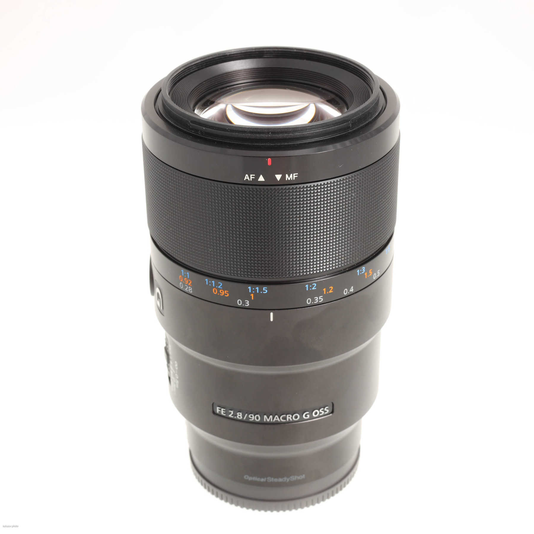 Sony 90mm f/2.8 Macro FE G OSS Sony 90mm f/2.8 Macro FE G OSS