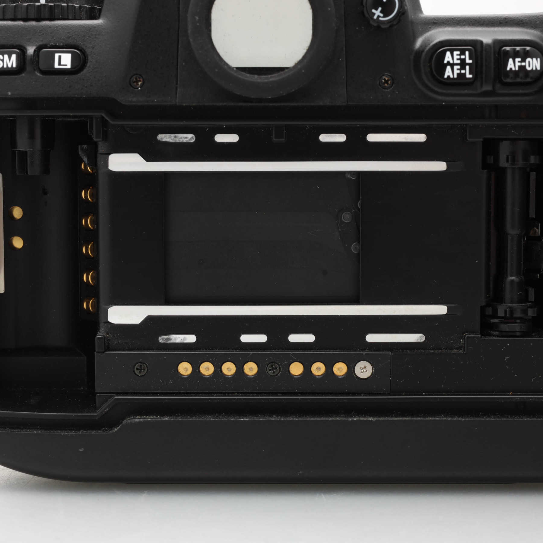 Nikon F100 (body) | Kutuzov Photo