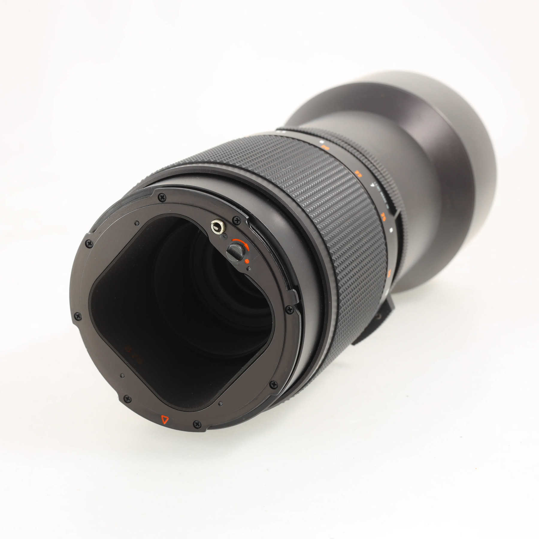 Hasselblad 350mm f/5.6 T* CF Tele-Tessar Hasselblad 350mm f/5.6 T* CF Tele-Tessar