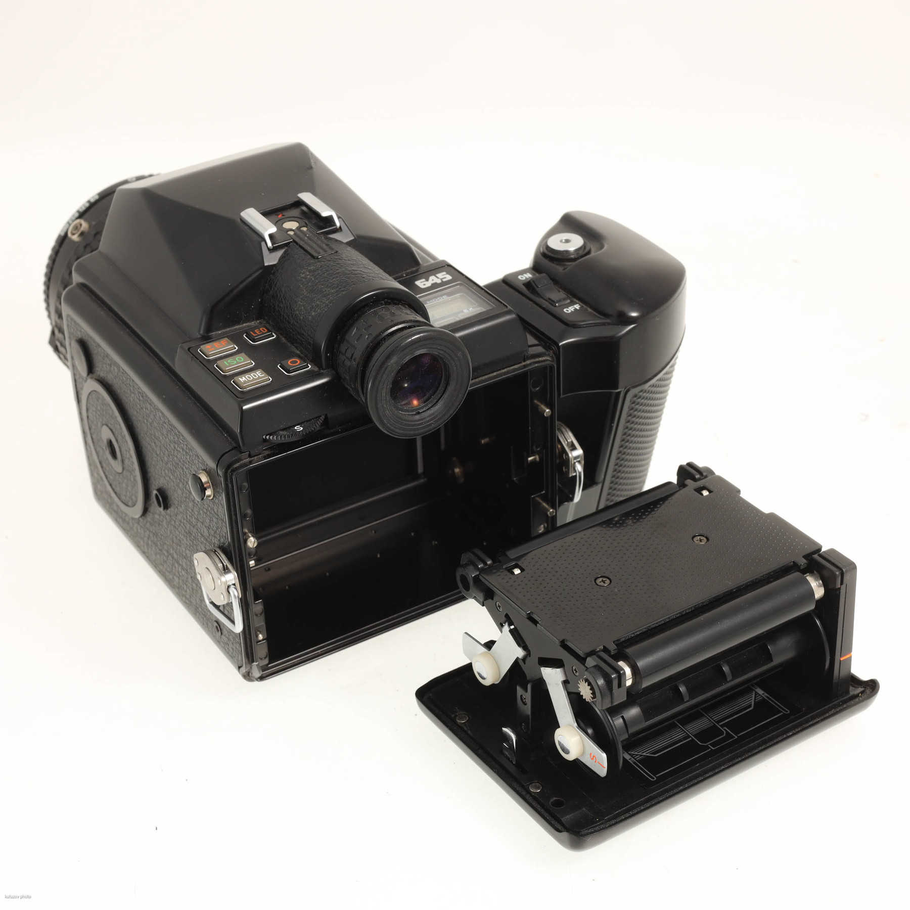 Pentax 645 с объективом 75mm f/2.8 L.S SMC Pentax 645 с объективом 75mm f/2.8 L.S SMC