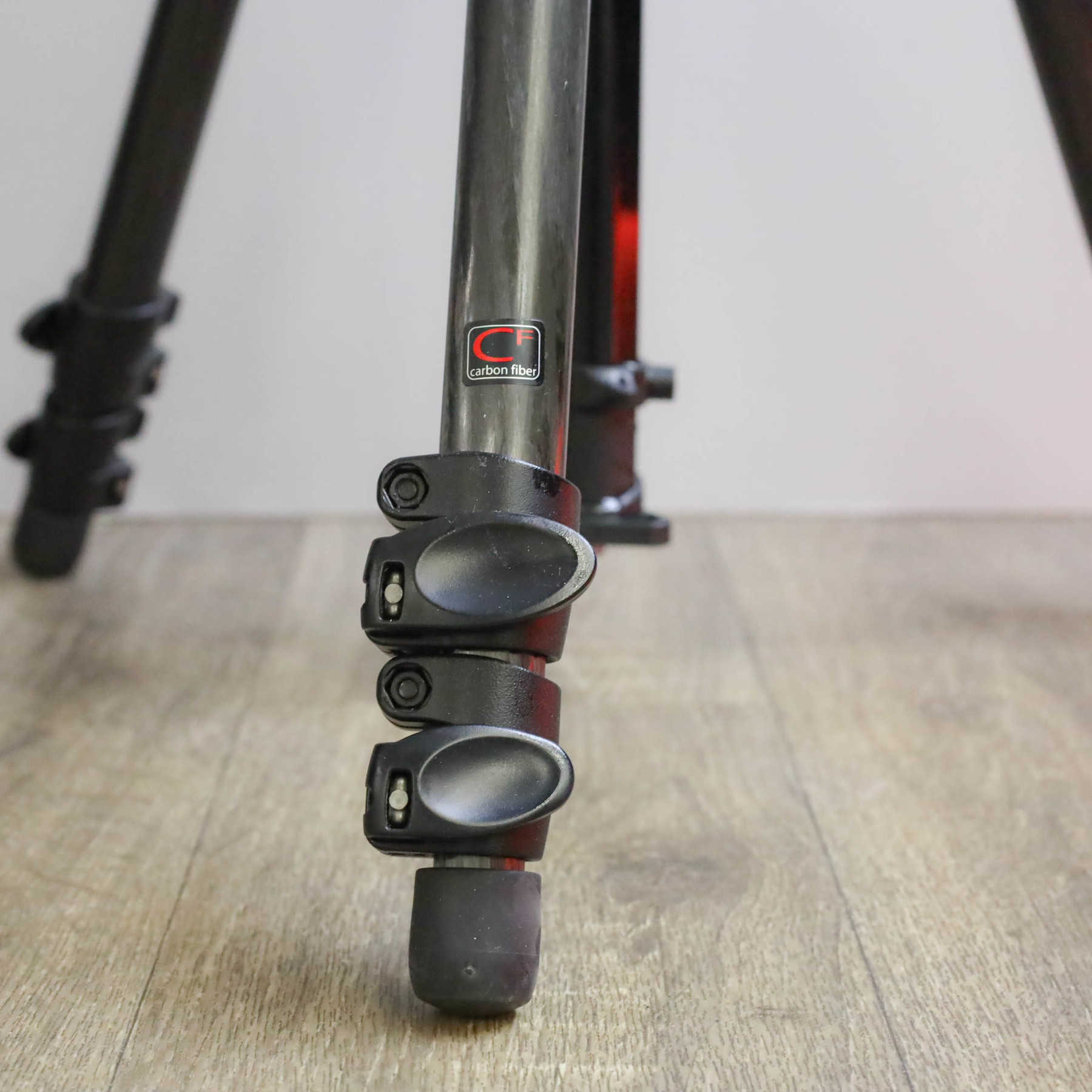 Manfrotto 055CXPRO3 штатив с головой 498RC2 Manfrotto 055CXPRO3 штатив с головой 498RC2