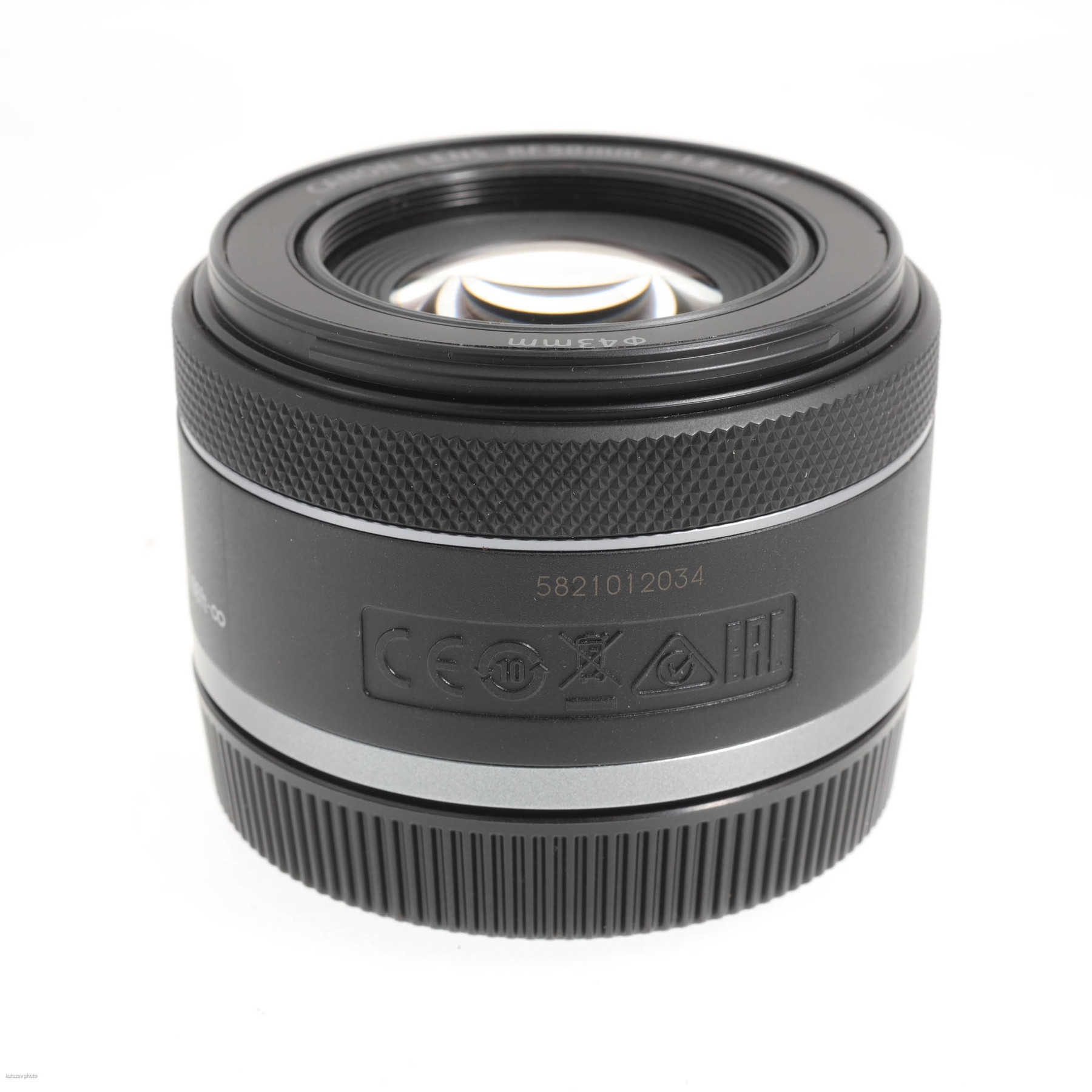 Canon RF 50mm f/1.8 STM Canon RF 50mm f/1.8 STM