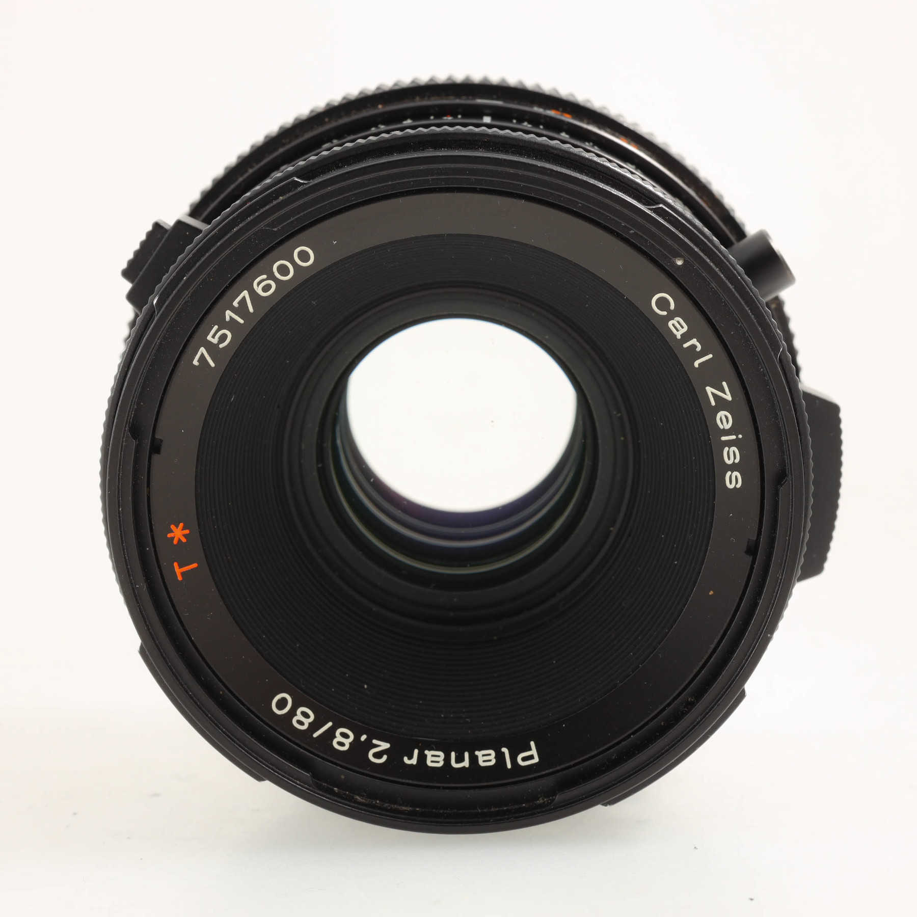 Hasselblad 503CXi комплект с объективом CF 80mm f/2.8 Zeiss Planar T* Hasselblad 503CXi комплект с объективом CF 80mm f/2.8 Zeiss Planar T*