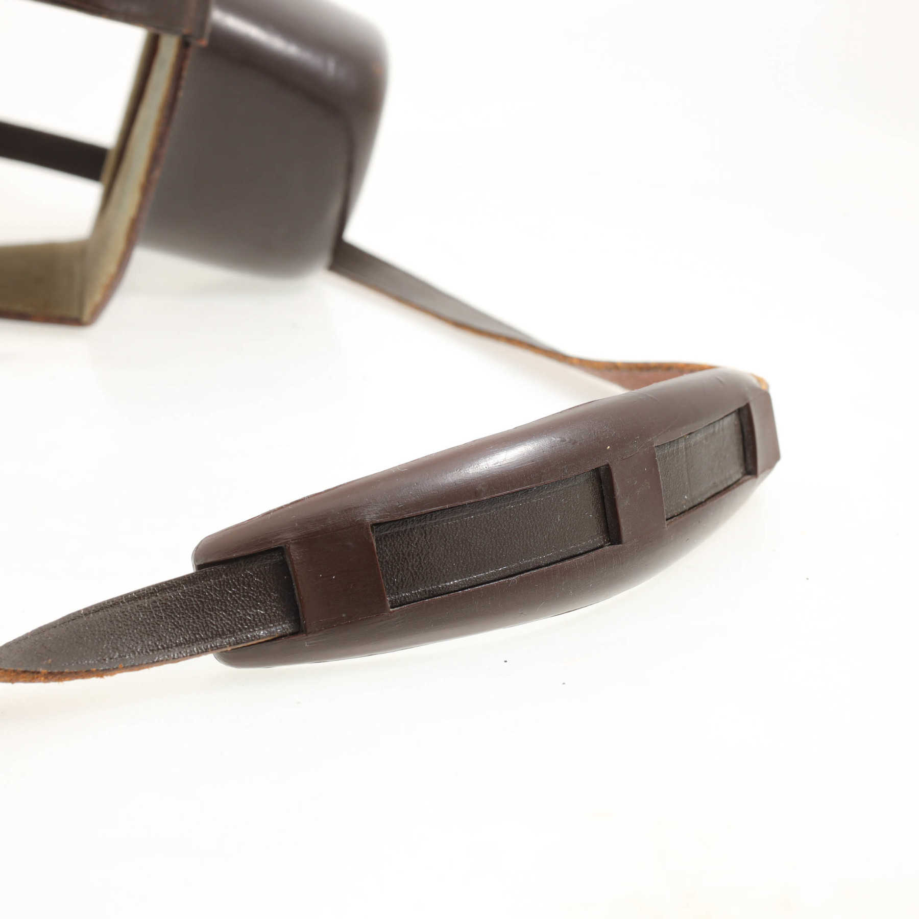 Leica Чехол кожаный для камер M2, M3, M4 Leica Чехол кожаный для камер M2, M3, M4