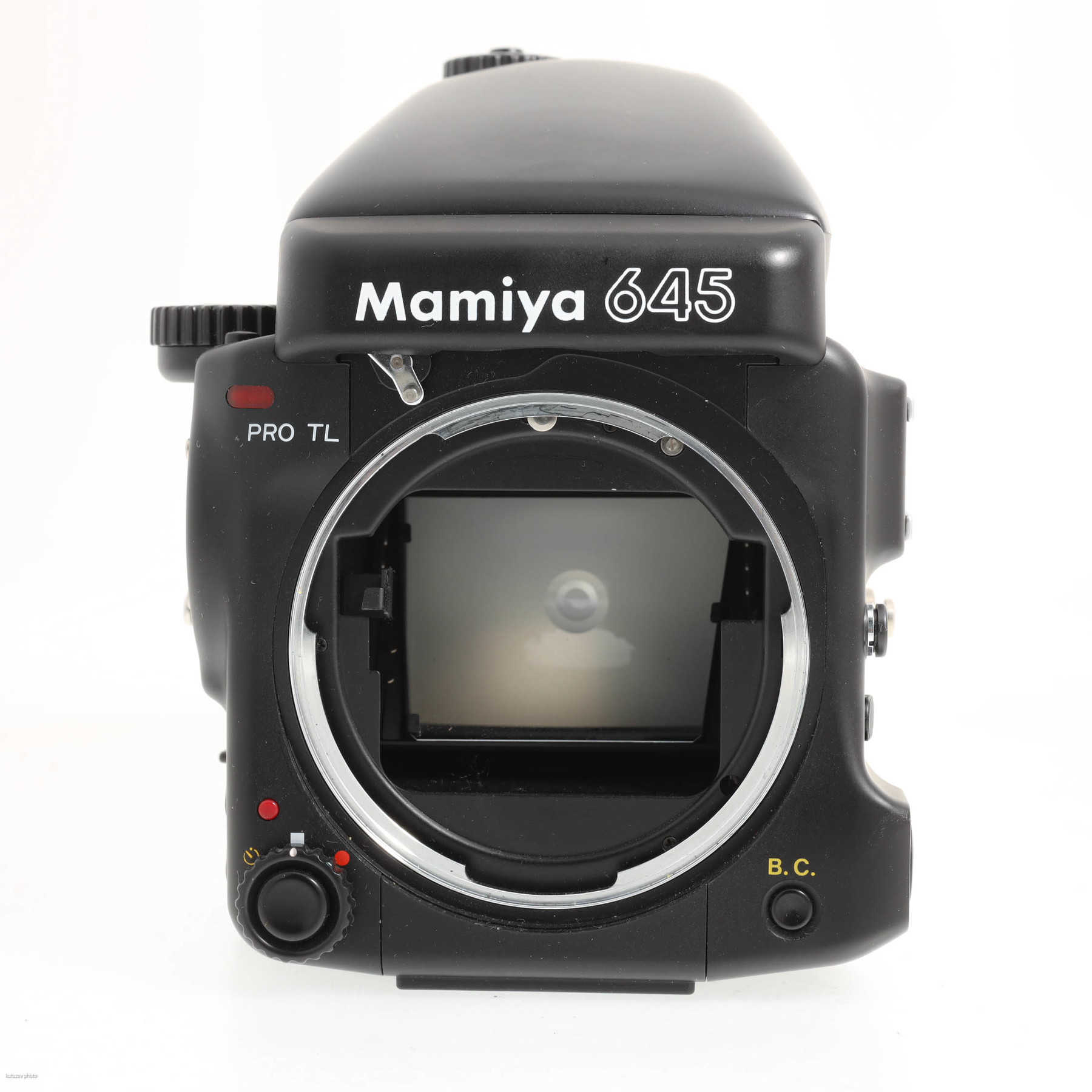 Mamiya 645 Pro TL с объективом 80mm f/2.8 Sekor-C Mamiya 645 Pro TL с объективом 80mm f/2.8 Sekor-C