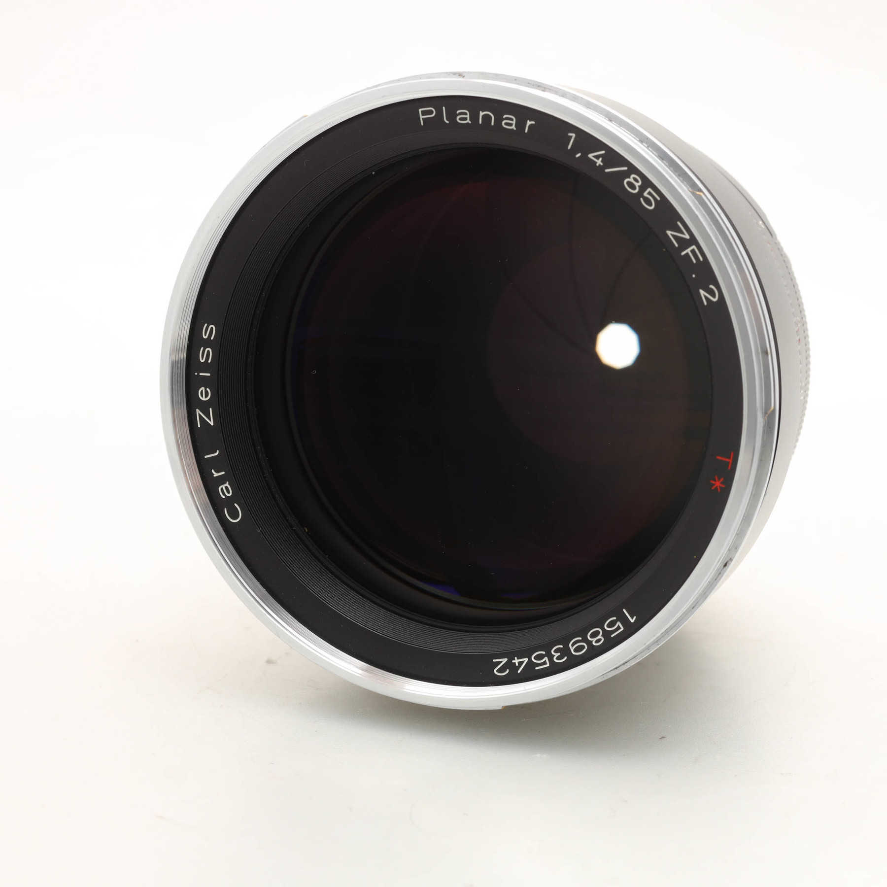 Zeiss Planar 85mm f/1.4T* ZF.2 Zeiss Planar 85mm f/1.4T* ZF.2