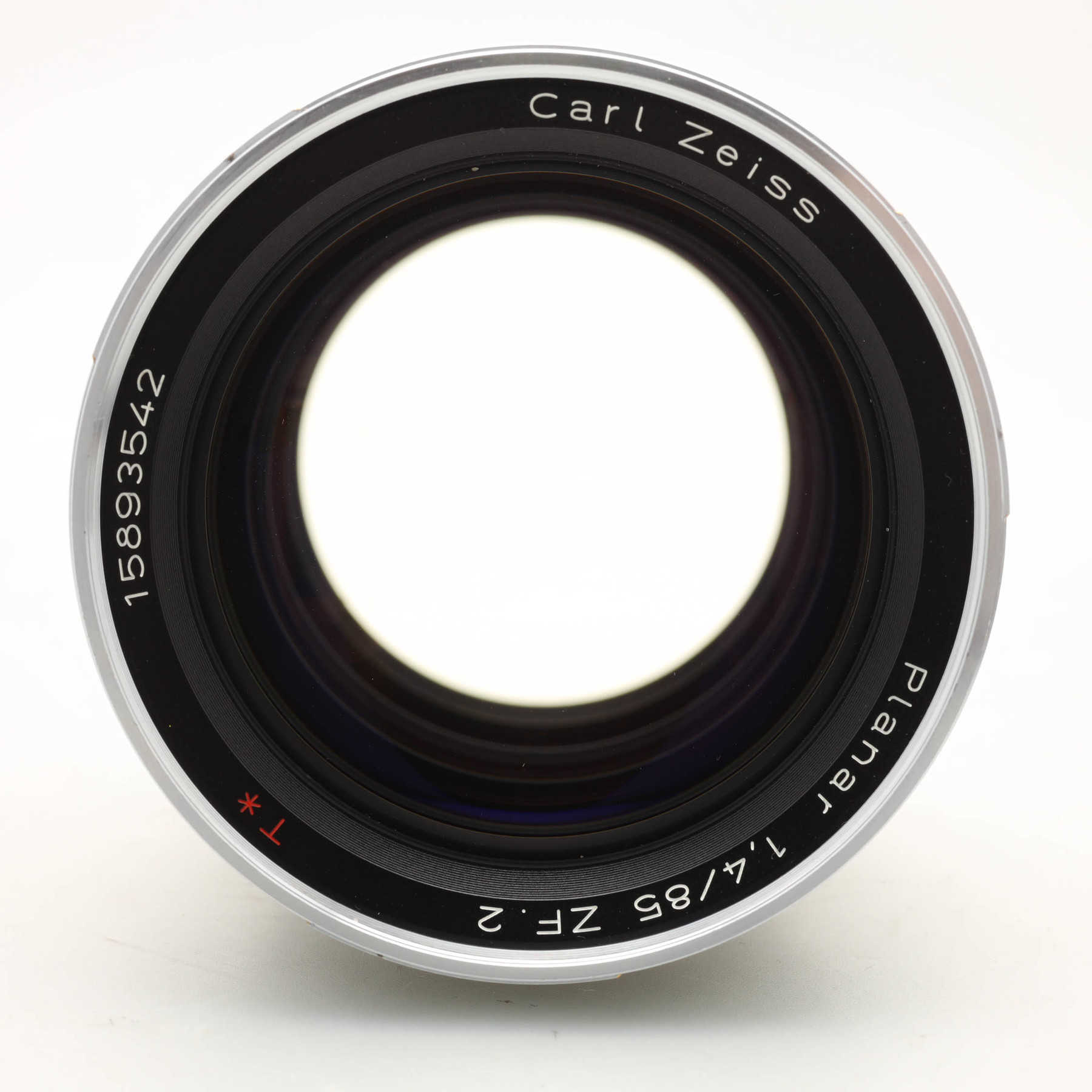Zeiss Planar 85mm f/1.4T* ZF.2 Zeiss Planar 85mm f/1.4T* ZF.2