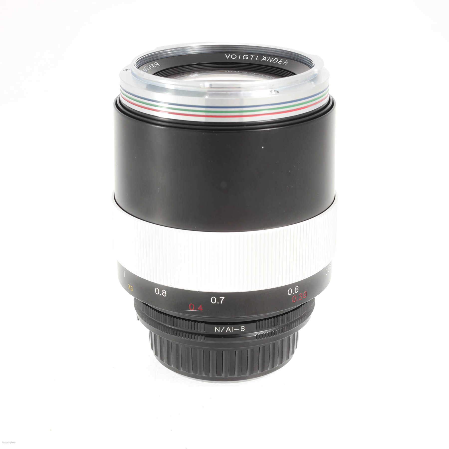 Voigtländer 125mm f/2.5 Macro Apo-Lanthar (Nikon F/MF) Voigtländer 125mm f/2.5 Macro Apo-Lanthar (Nikon F/MF)