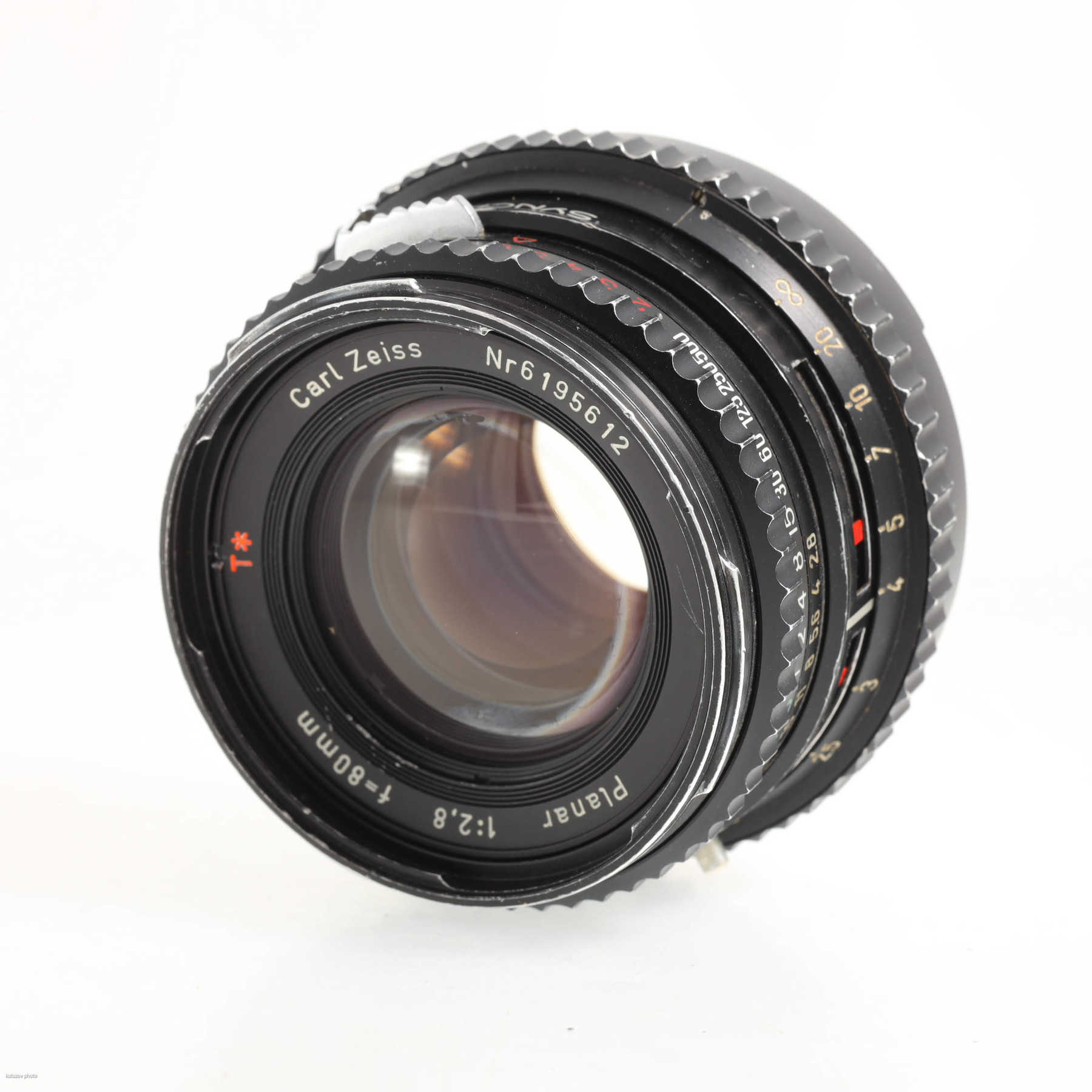 Hasselblad 503CXi с объективом 80mm f/2.8 T* Zeiss Planar Hasselblad 503CXi с объективом 80mm f/2.8 T* Zeiss Planar