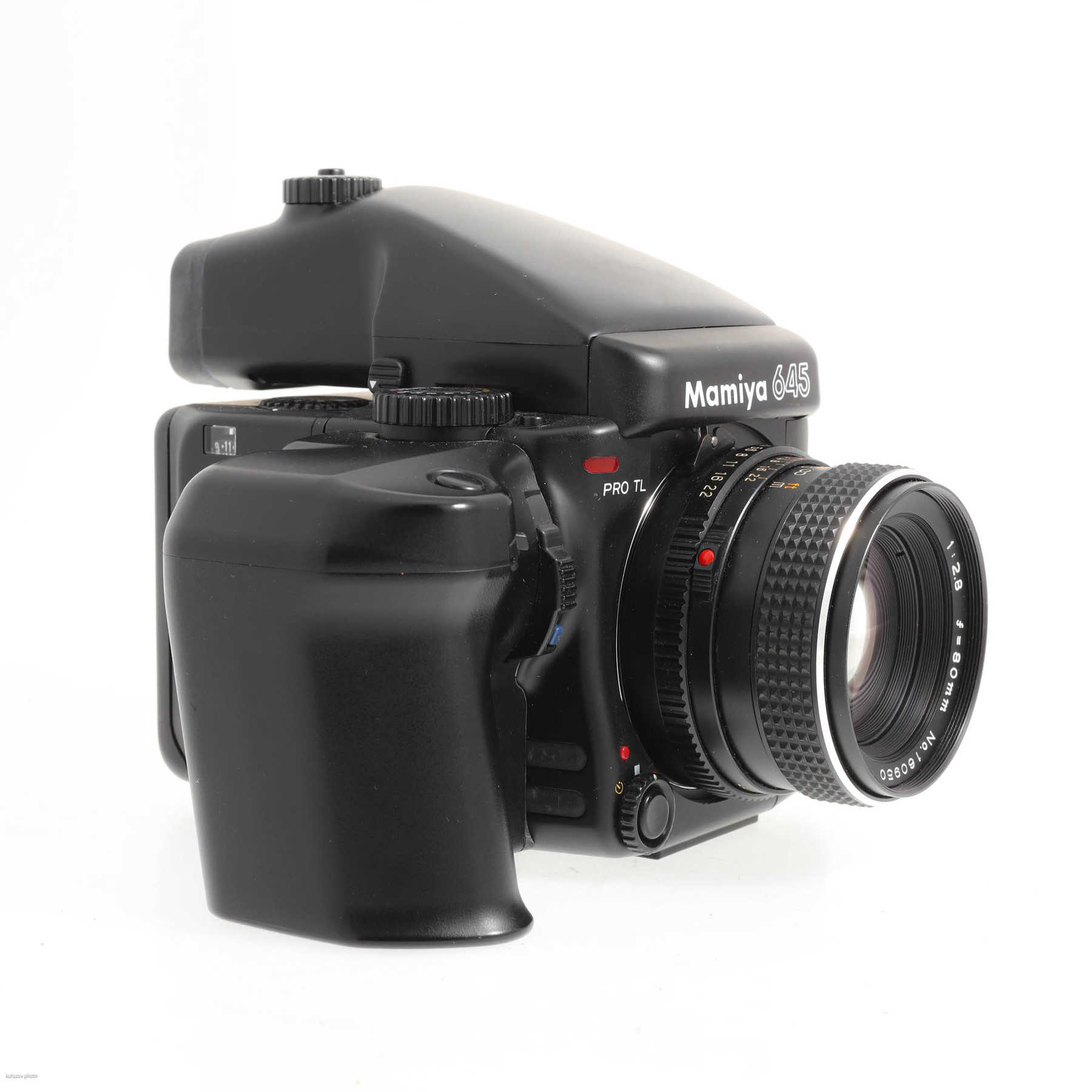 Mamiya 645 Pro TL с объективом 80mm f/2.8 Sekor-C Mamiya 645 Pro TL с объективом 80mm f/2.8 Sekor-C