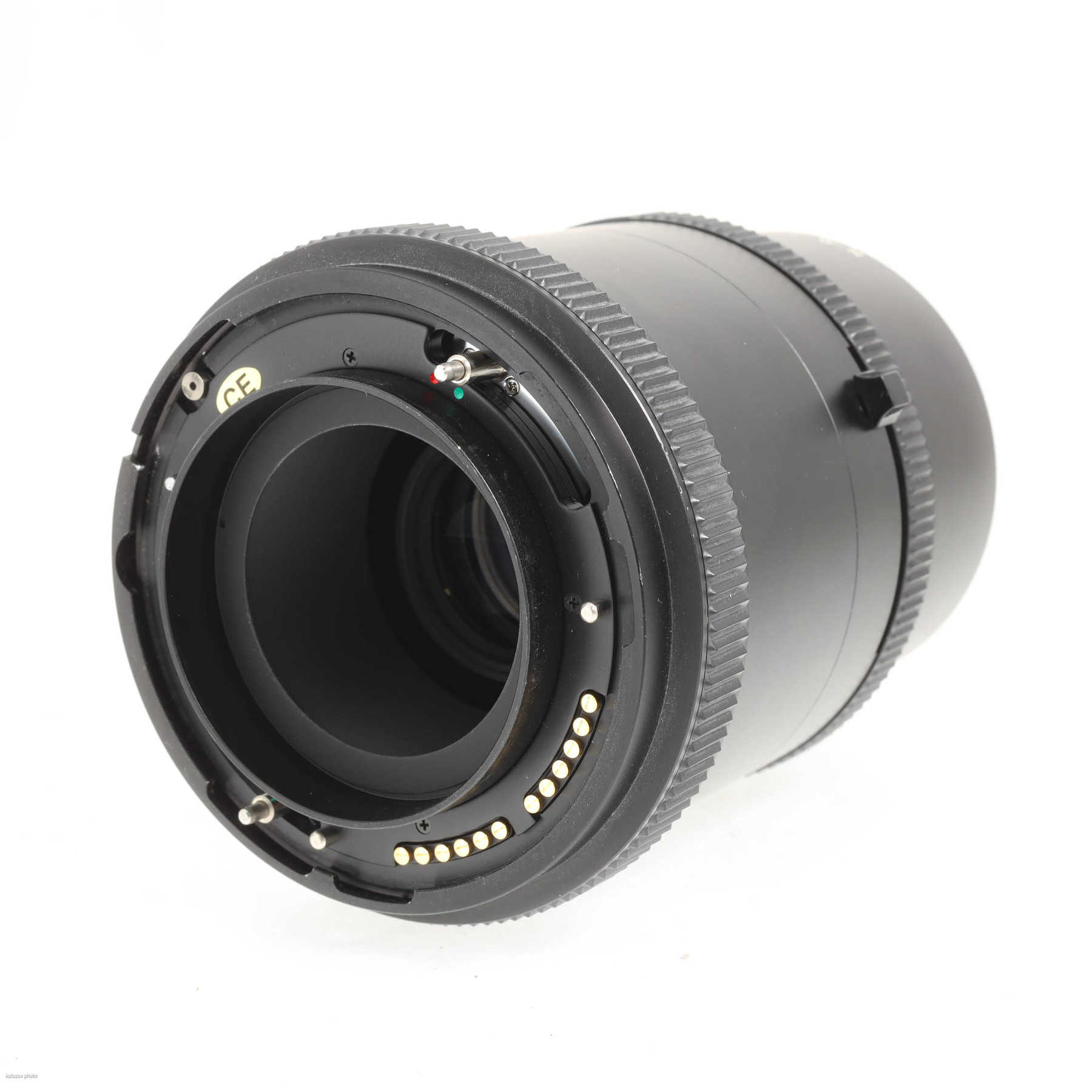 Mamiya RZ67 PRO с объективом Z 180mm f/4.5 W-N и призменным AE видоискателем Mamiya RZ67 PRO с объективом Z 180mm f/4.5 W-N и призменным AE видоискателем