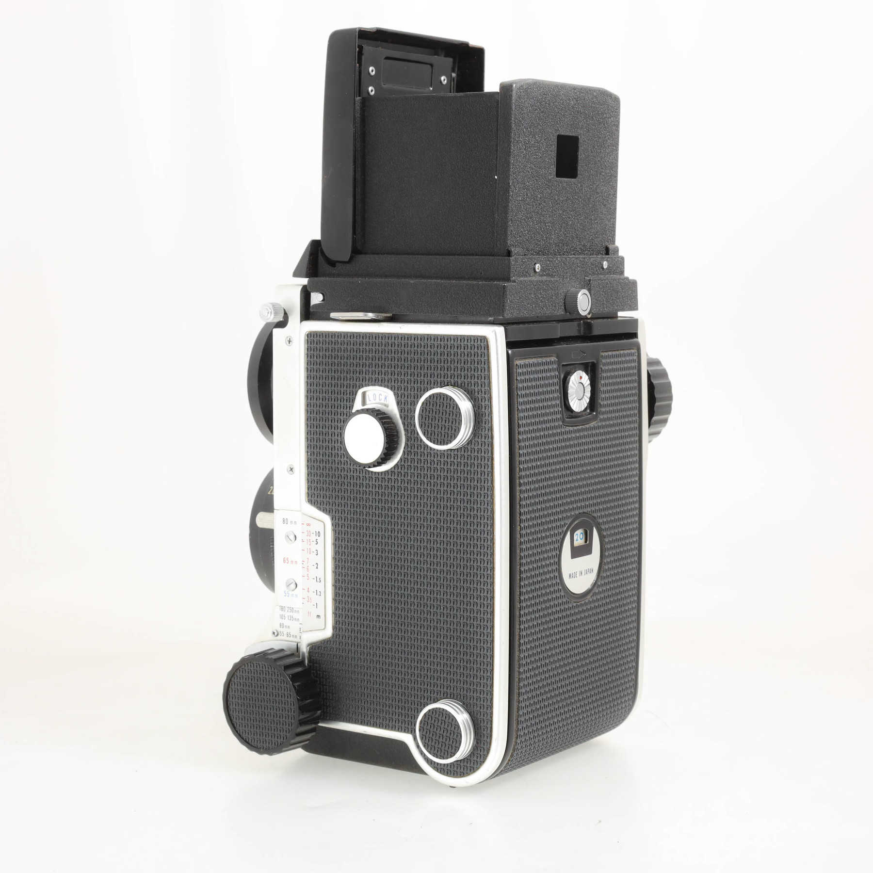 Mamiya C220 Professional с объективом 80mm f/2.8 Sekor Mamiya C220 Professional с объективом 80mm f/2.8 Sekor