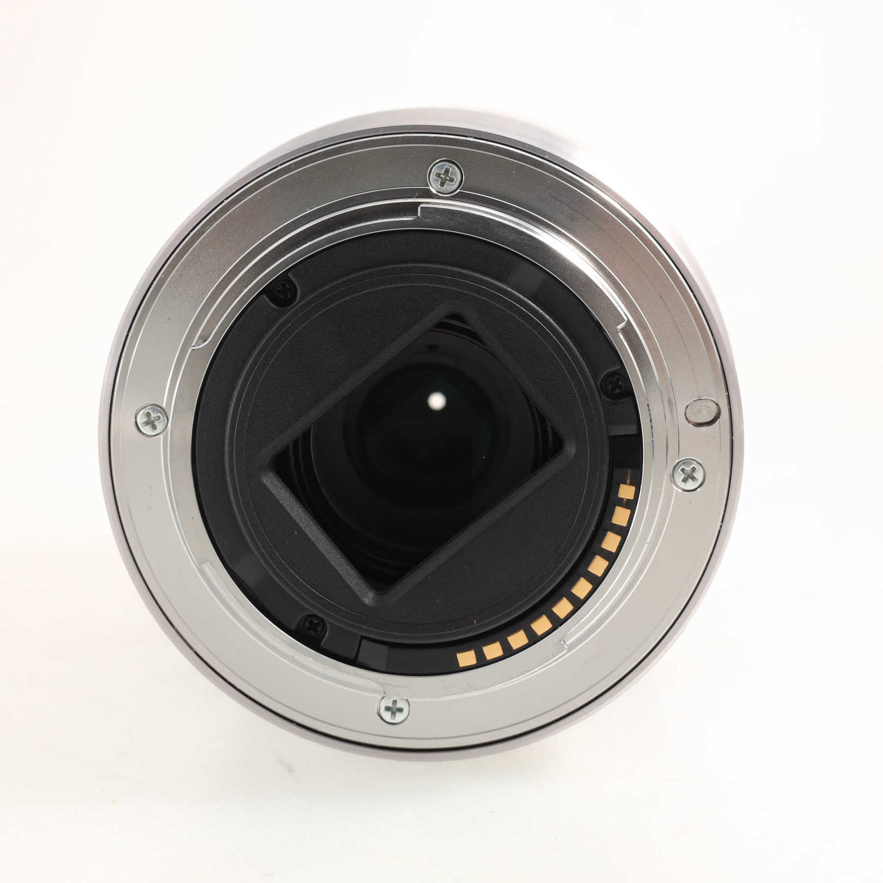 Sony E 55-210mm f/4.5-6.3 OSS Sony E 55-210mm f/4.5-6.3 OSS