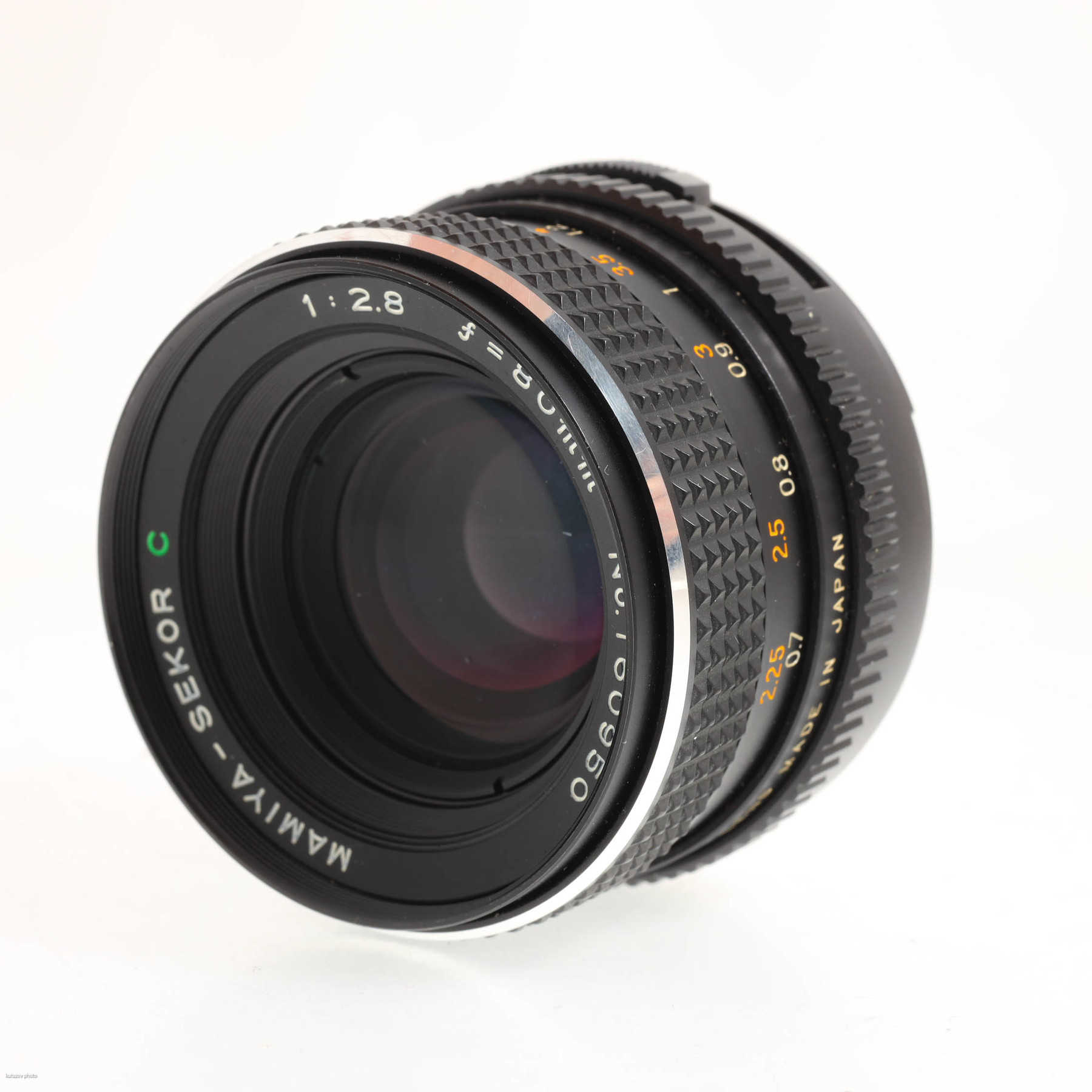 Mamiya 645 Pro TL с объективом 80mm f/2.8 Sekor-C Mamiya 645 Pro TL с объективом 80mm f/2.8 Sekor-C
