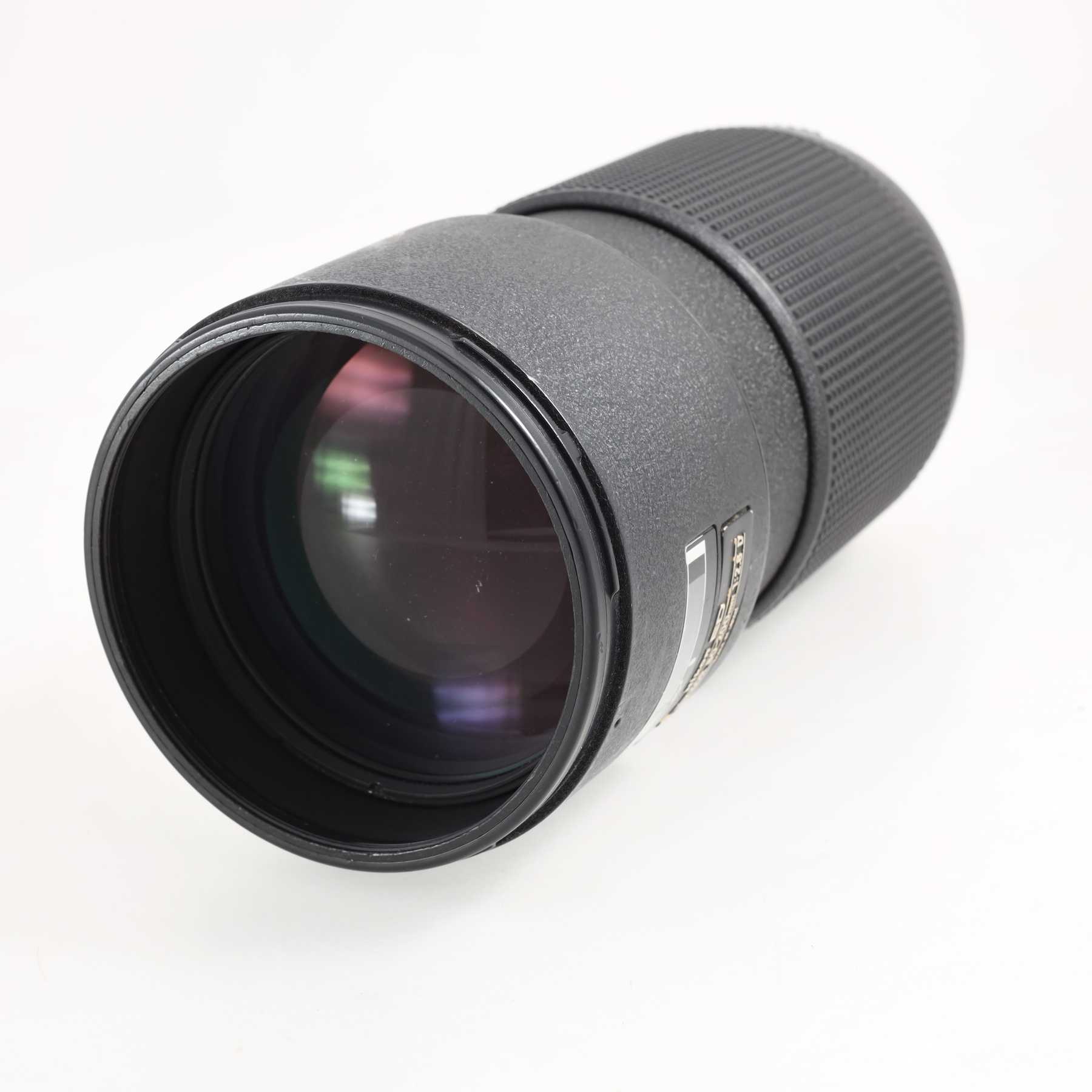 Nikon AF Nikkor 80-200mm f/2.8 D ED (MKII) Nikon AF Nikkor 80-200mm f/2.8 D ED (MKII)