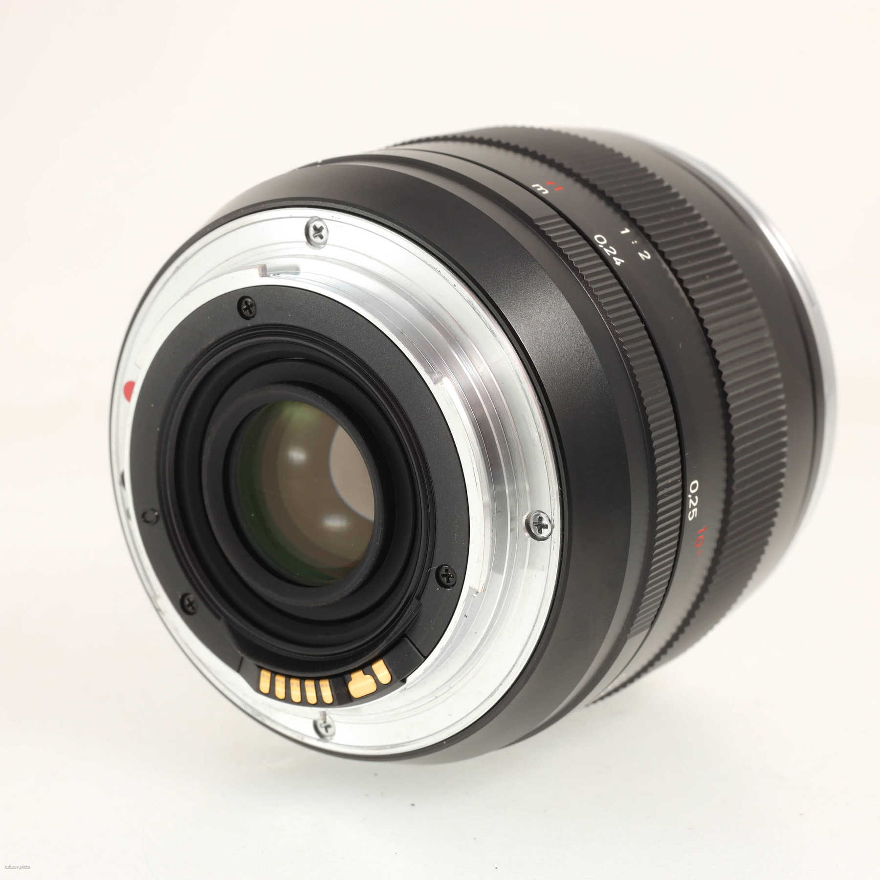 Zeiss 50mm f/2 T* Makro-Planar ZE (Canon EF) Zeiss 50mm f/2 T* Makro-Planar ZE (Canon EF)
