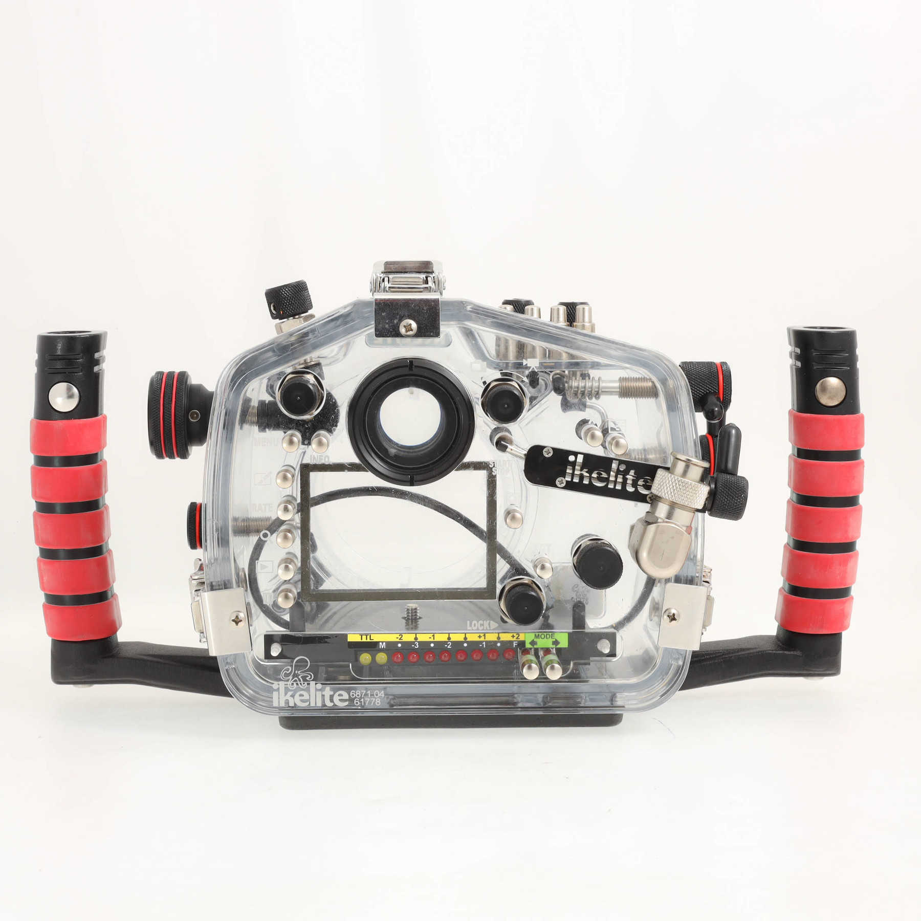 Ikelite подводный бокс для Canon 5D mkIII, 5DS, 5DSr в комплекте с осветителями Ikelite подводный бокс для Canon 5D mkIII, 5DS, 5DSr в комплекте с осветителями