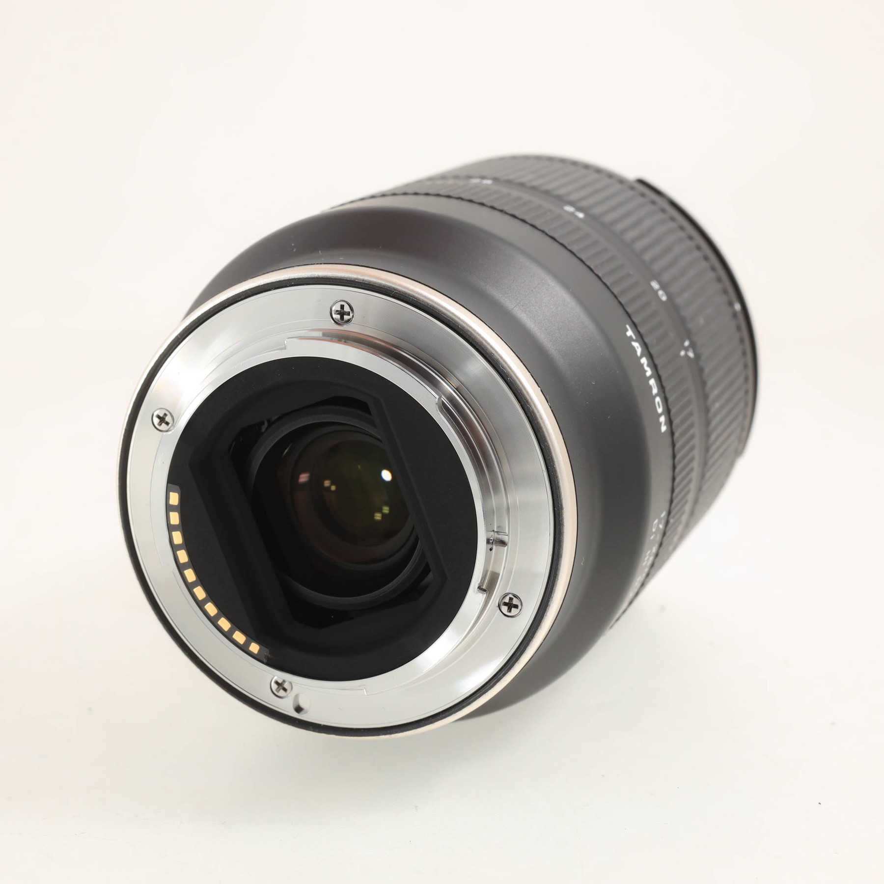 Tamron 17-28mm f/2.8 Di III RXD (Sony E) Tamron 17-28mm f/2.8 Di III RXD (Sony E)