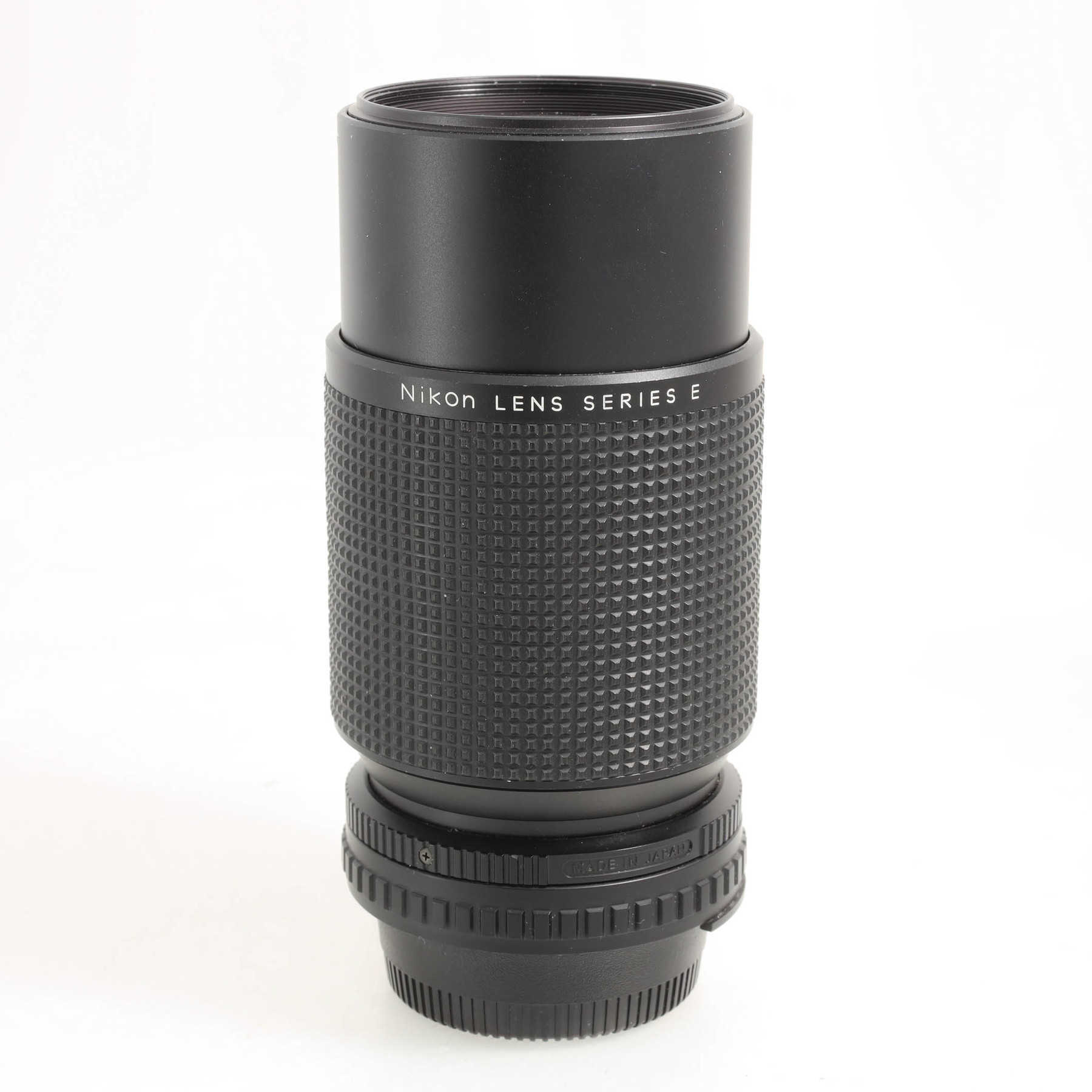 Nikon 75-150mm f/2.5 Series E Nikon 75-150mm f/2.5 Series E