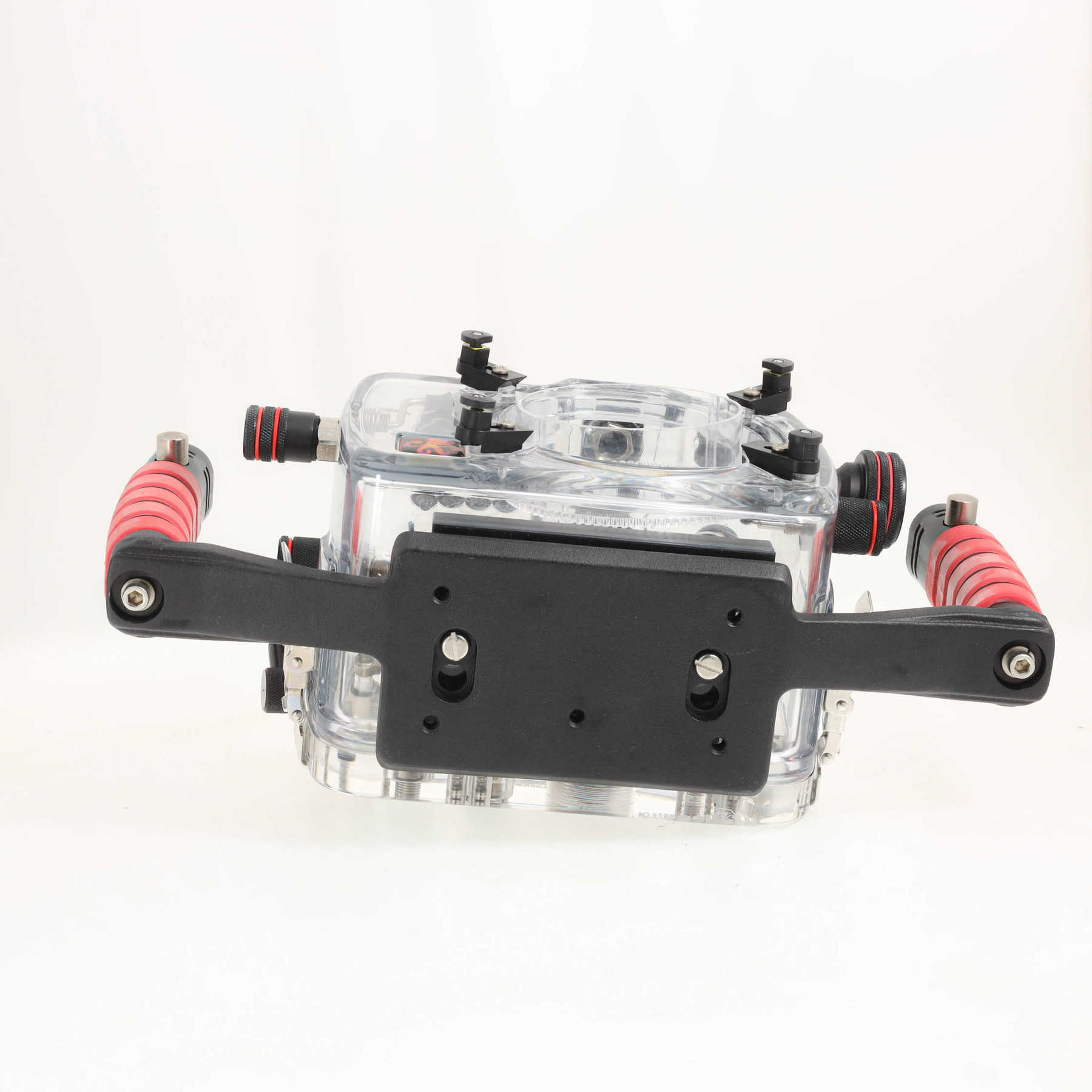 Ikelite подводный бокс для Canon 5D mkIII, 5DS, 5DSr в комплекте с осветителями Ikelite подводный бокс для Canon 5D mkIII, 5DS, 5DSr в комплекте с осветителями