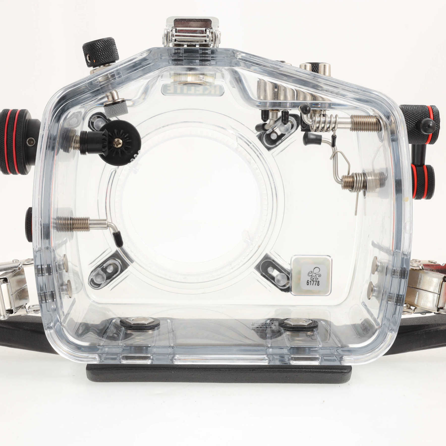 Ikelite подводный бокс для Canon 5D mkIII, 5DS, 5DSr в комплекте с осветителями Ikelite подводный бокс для Canon 5D mkIII, 5DS, 5DSr в комплекте с осветителями