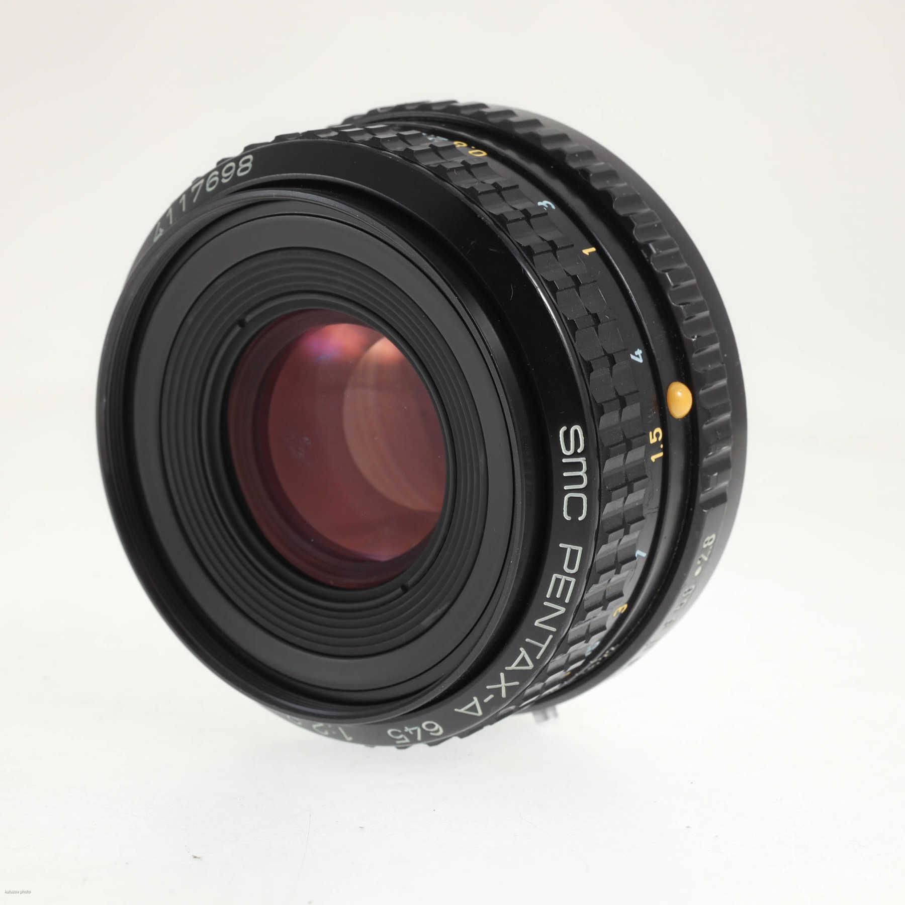 Pentax 645 с объективом 75mm f/2.8 SMC Pentax-A Pentax 645 с объективом 75mm f/2.8 SMC Pentax-A