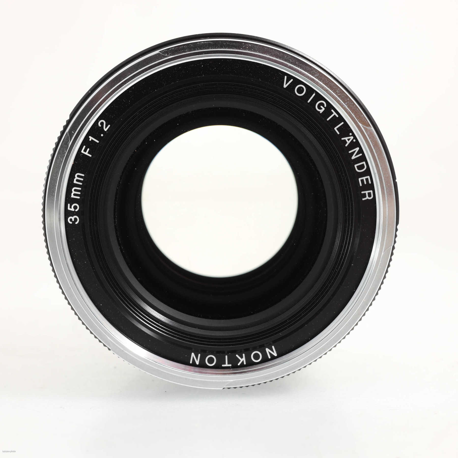 Voigtländer Nokton 35mm f/1.2 Aspherical III Voigtländer Nokton 35mm f/1.2 Aspherical III