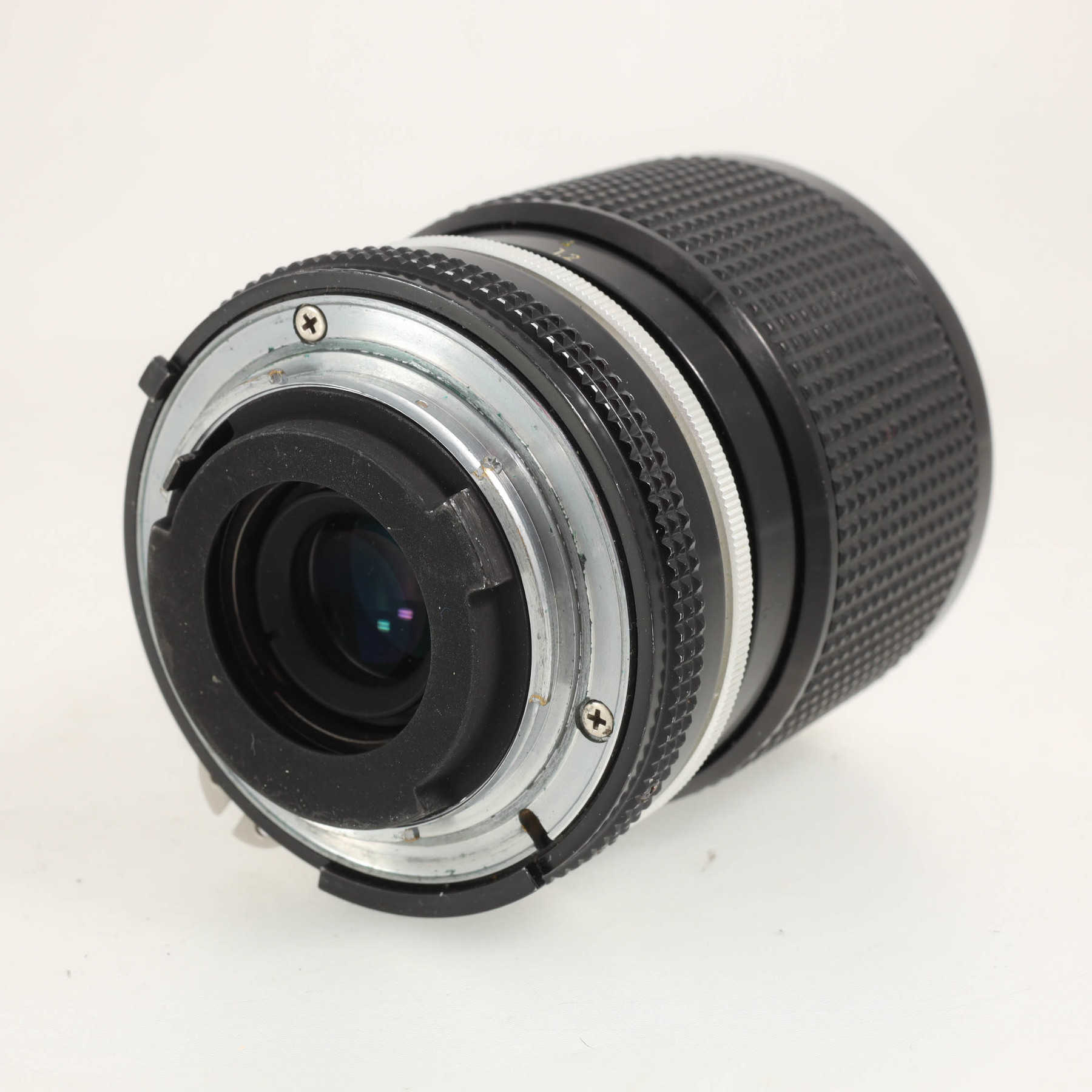 Nikon FM2n с объективом 43-86mm f/3.5 Zoom-Nikkor Nikon FM2n с объективом 43-86mm f/3.5 Zoom-Nikkor