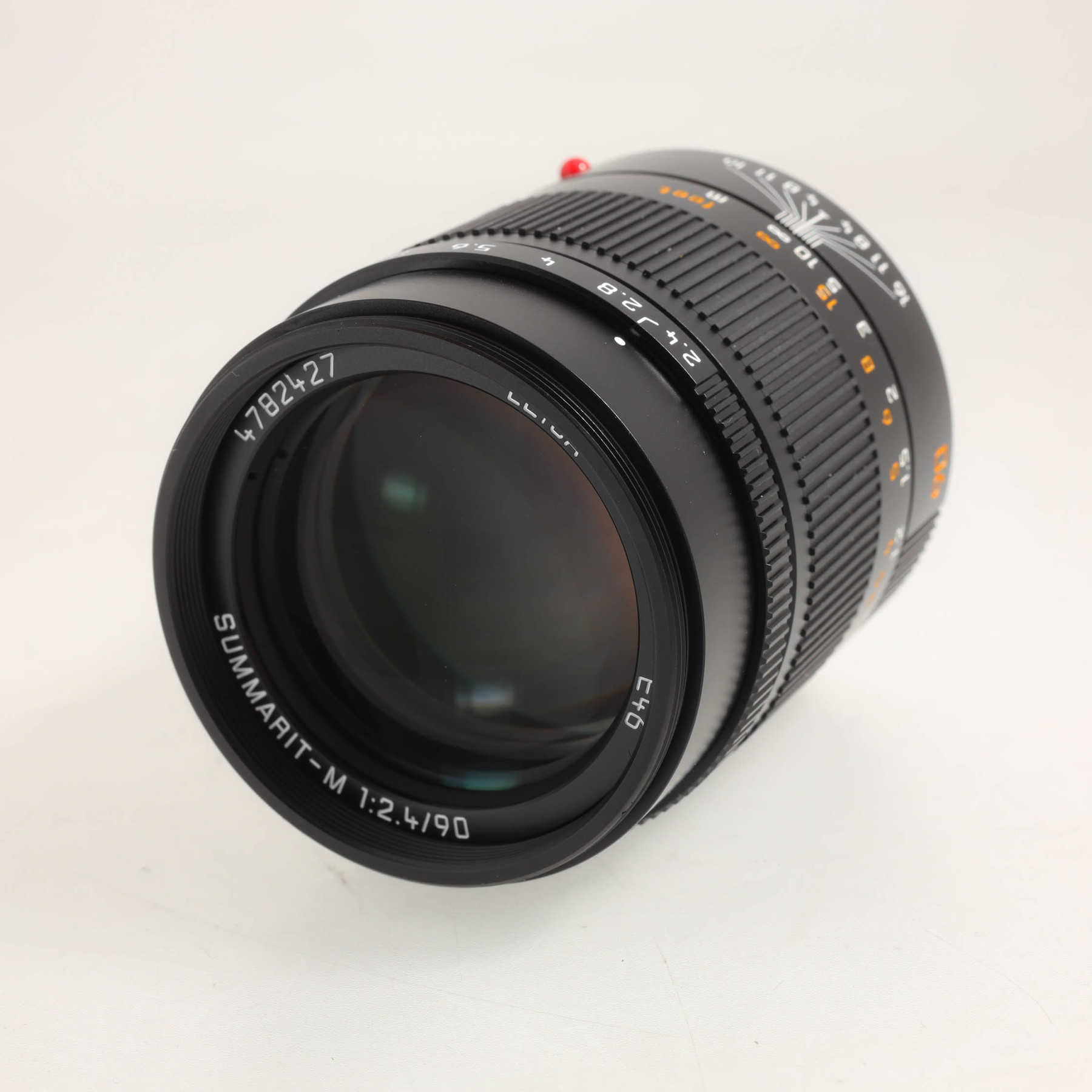 Leica 90mm f/2.4 Summarit-M black Leica 90mm f/2.4 Summarit-M black