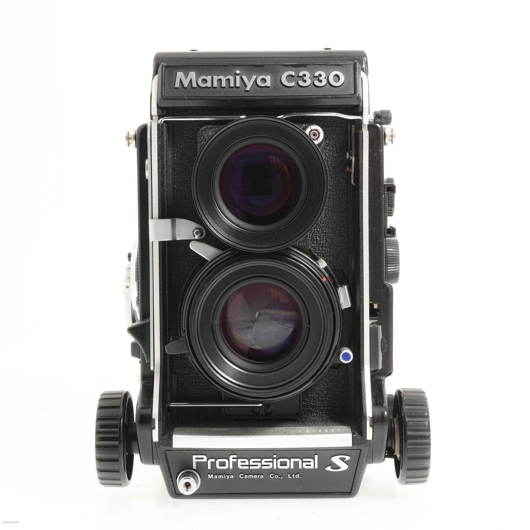 Mamiya С330 Professional S с объективом 80mm f/2.8 Sekor-S Mamiya С330 Professional S с объективом 80mm f/2.8 Sekor-S