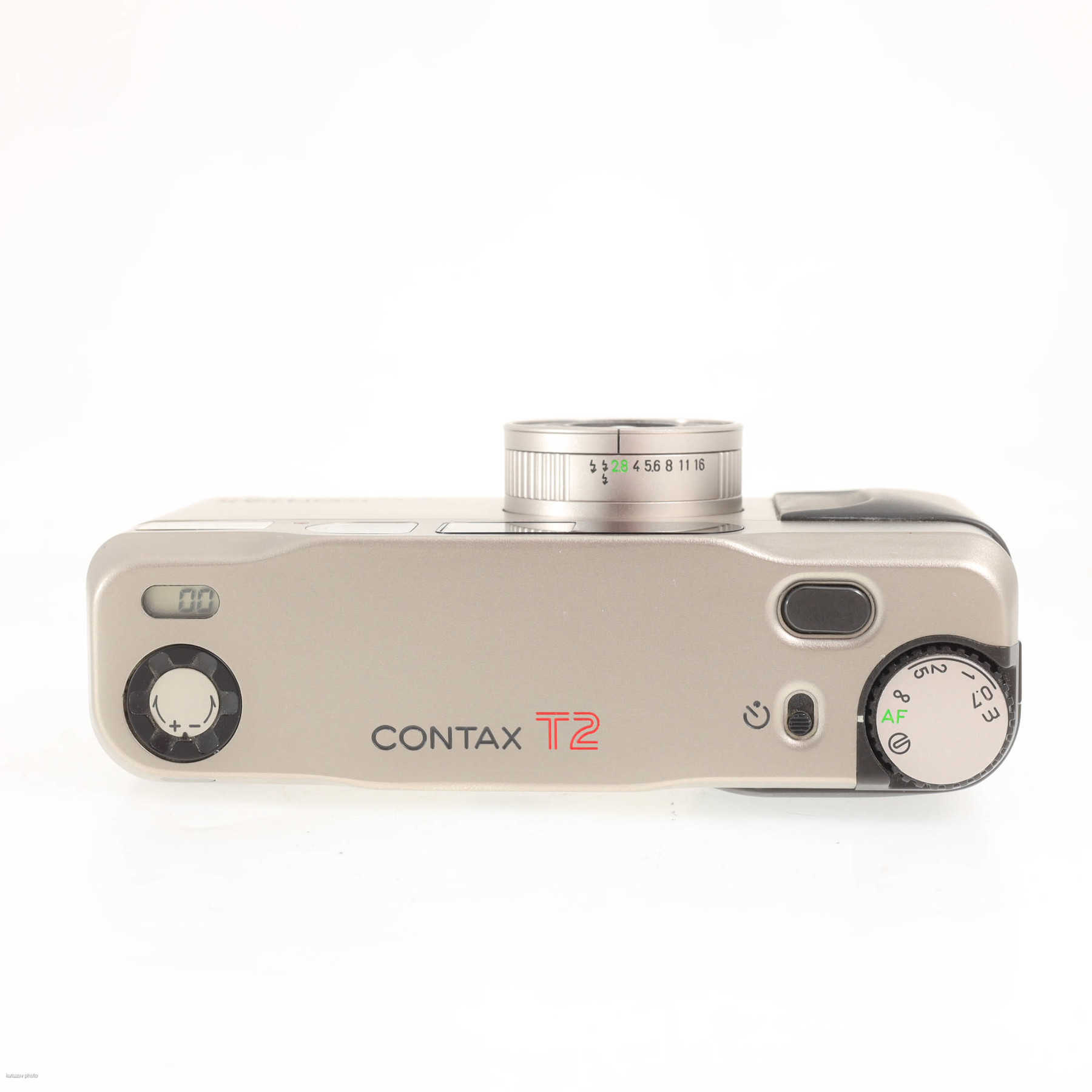 Contax T2 (Sonnar 38mm f/2.8 T*) Contax T2 (Sonnar 38mm f/2.8 T*)