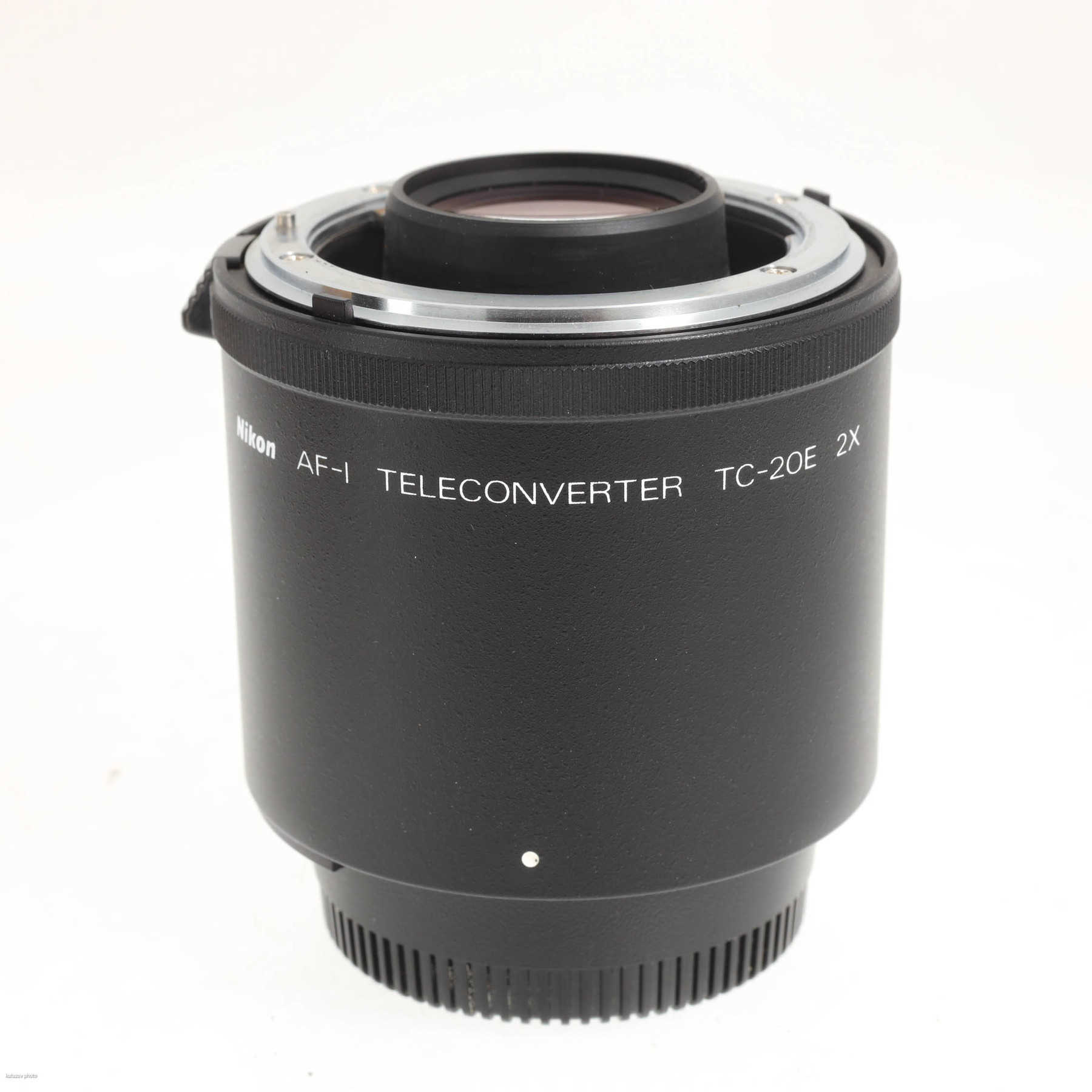 Nikon TC-20E AF-I телеконвертер 2-кратный Nikon TC-20E AF-I телеконвертер 2-кратный