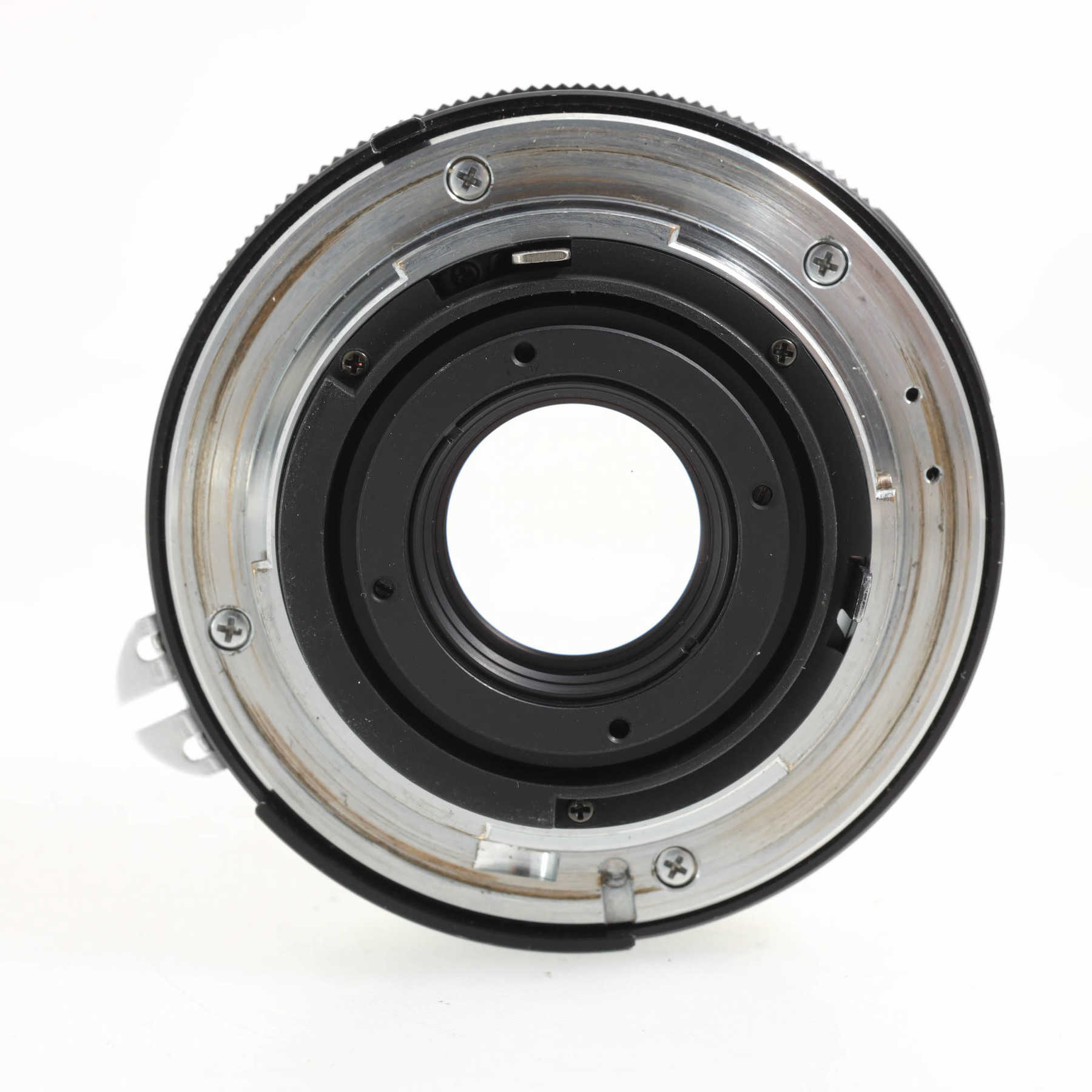 Voigtländer 75mm f/2.5 Color-Heliar SL (Nikon F/MF) Voigtländer 75mm f/2.5 Color-Heliar SL (Nikon F/MF)