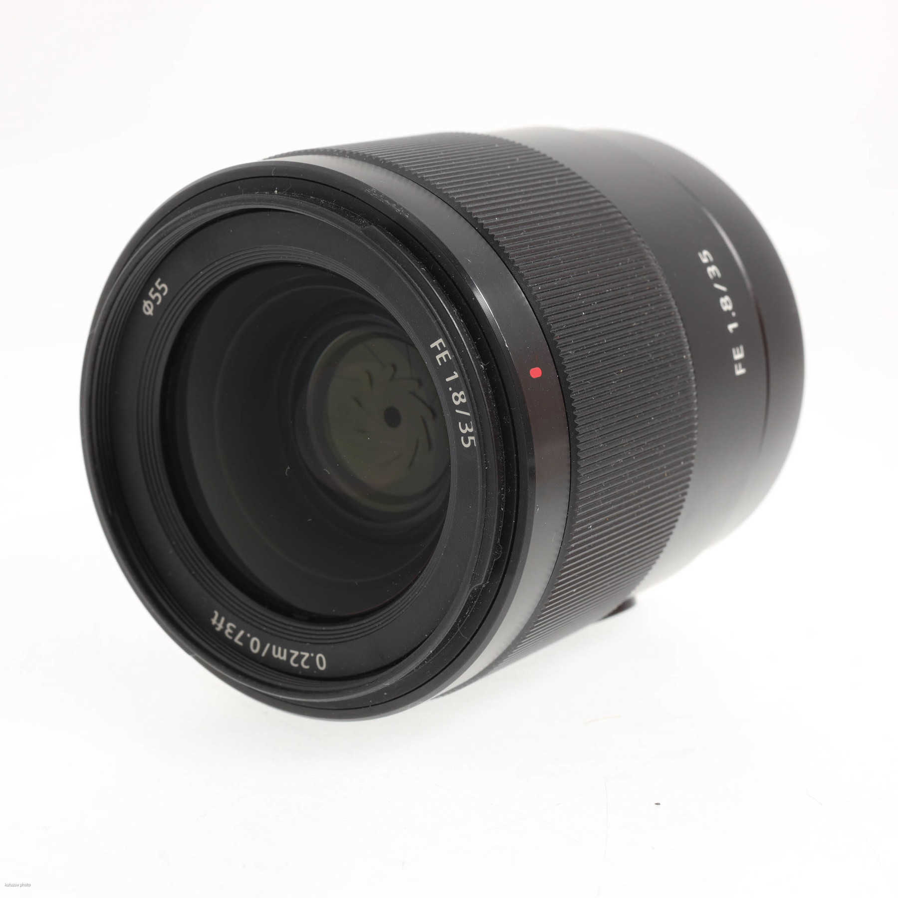 Sony FE 35mm f/1.8 Sony FE 35mm f/1.8