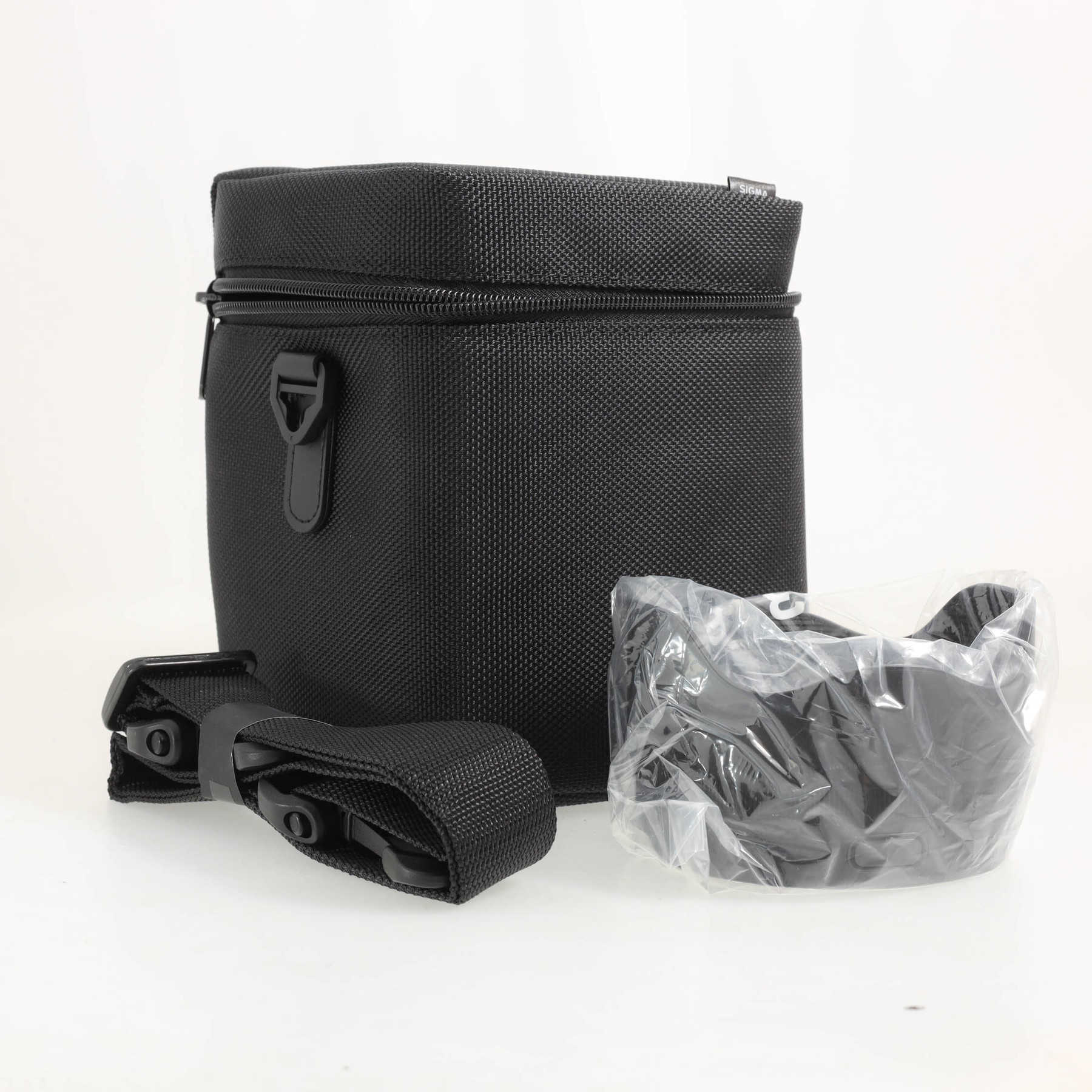 Sigma 50mm f/1.2 DG DN Art (Sony E) Sigma 50mm f/1.2 DG DN Art (Sony E)