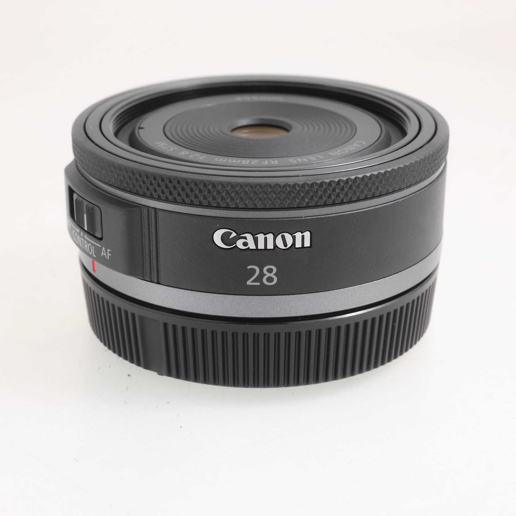 Canon RF 28mm f/2.8 STM Canon RF 28mm f/2.8 STM