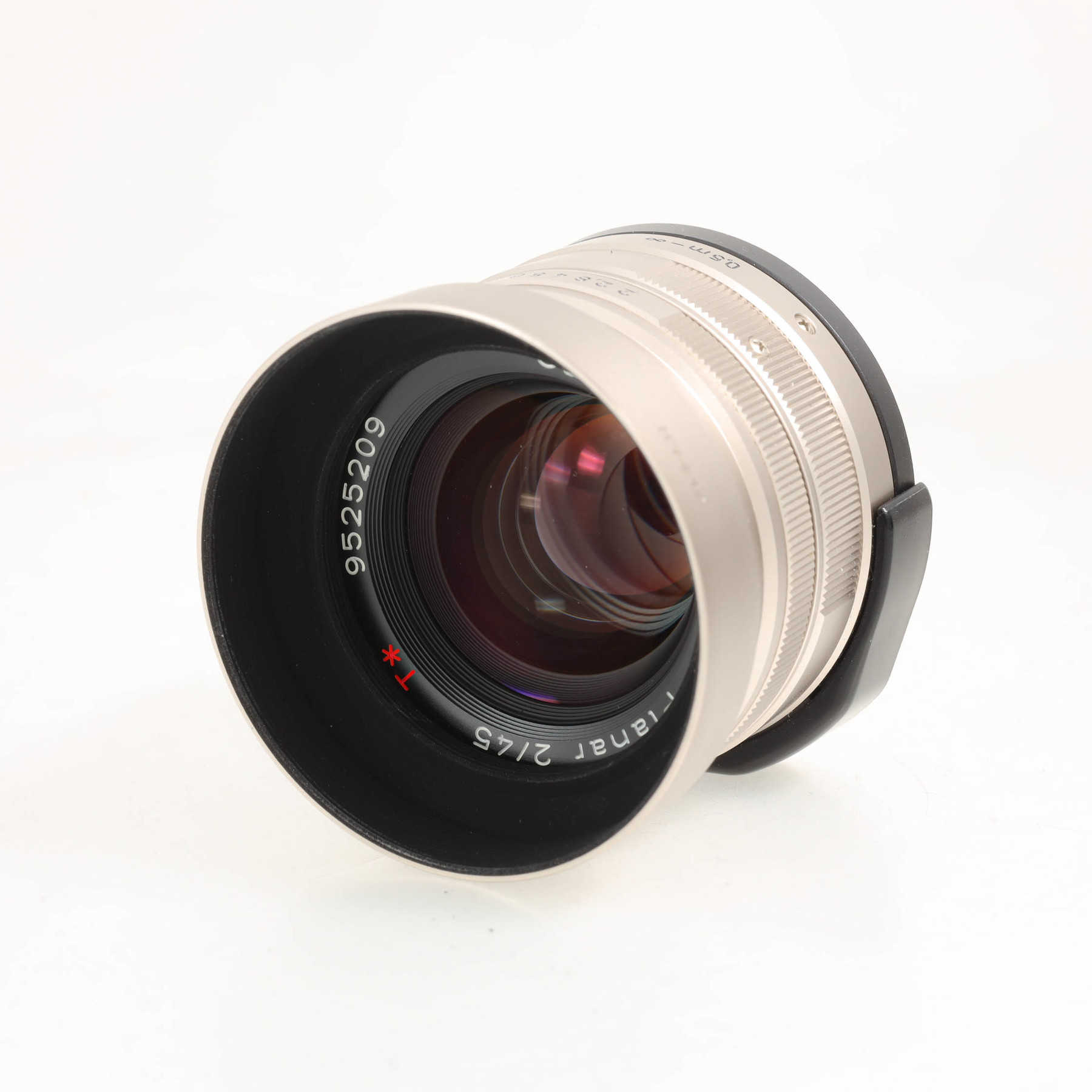 Contax G2 silver с объективом 45mm f/2 T* Carl Zeiss Planar Contax G2 silver с объективом 45mm f/2 T* Carl Zeiss Planar