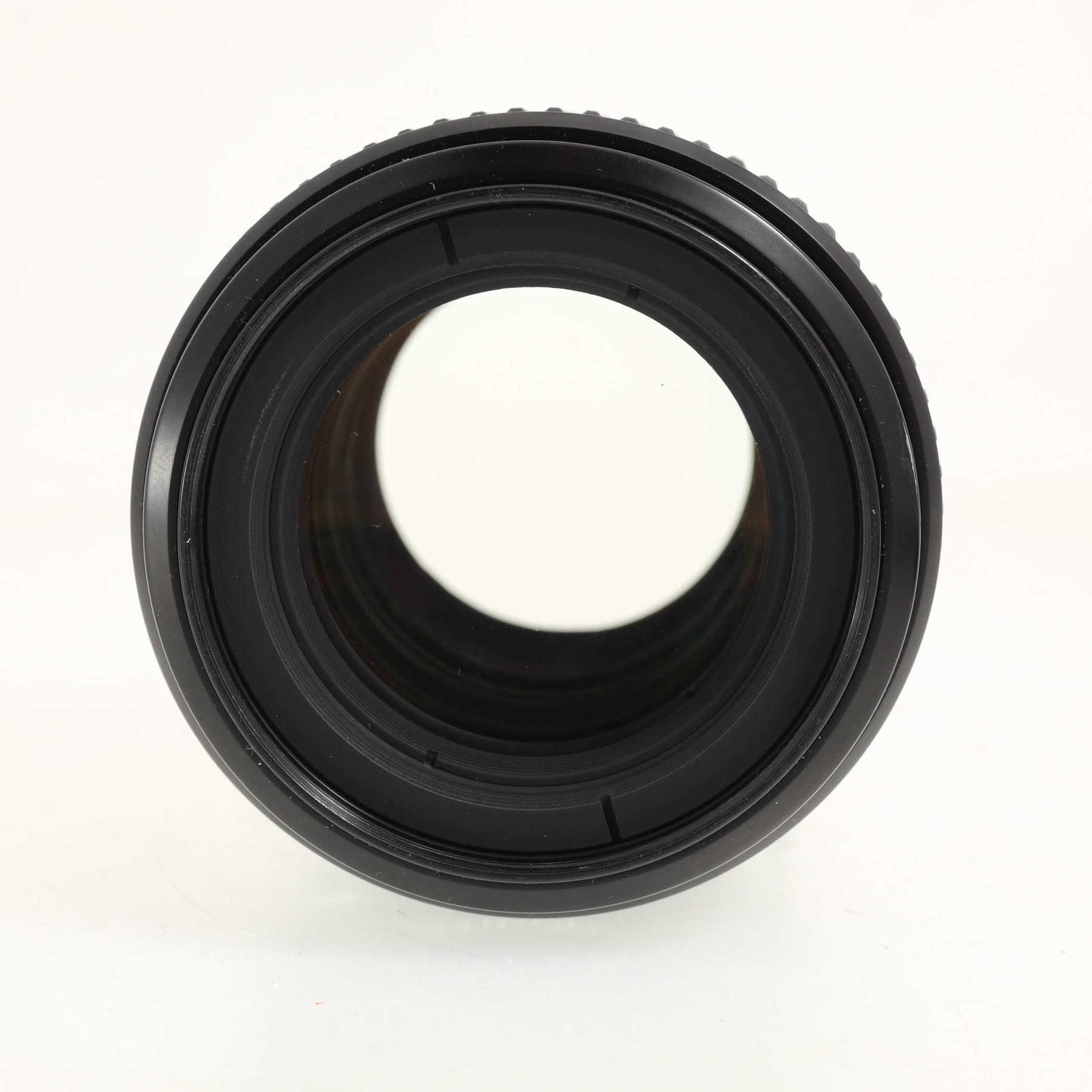 Nikon 105mm f/2.8 Micro-Nikkor AiS Nikon 105mm f/2.8 Micro-Nikkor AiS