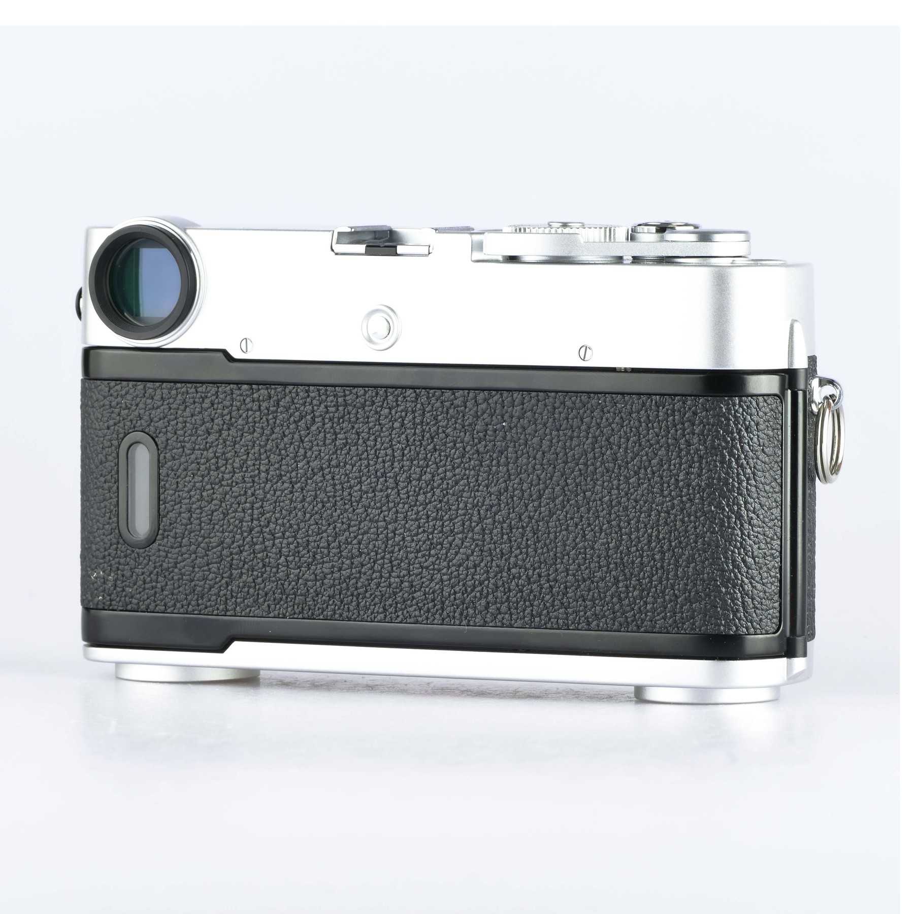 Zeiss Ikon ZM + 50mm f/1.5 T* Sonnar ZM Zeiss Ikon ZM + 50mm f/1.5 T* Sonnar ZM