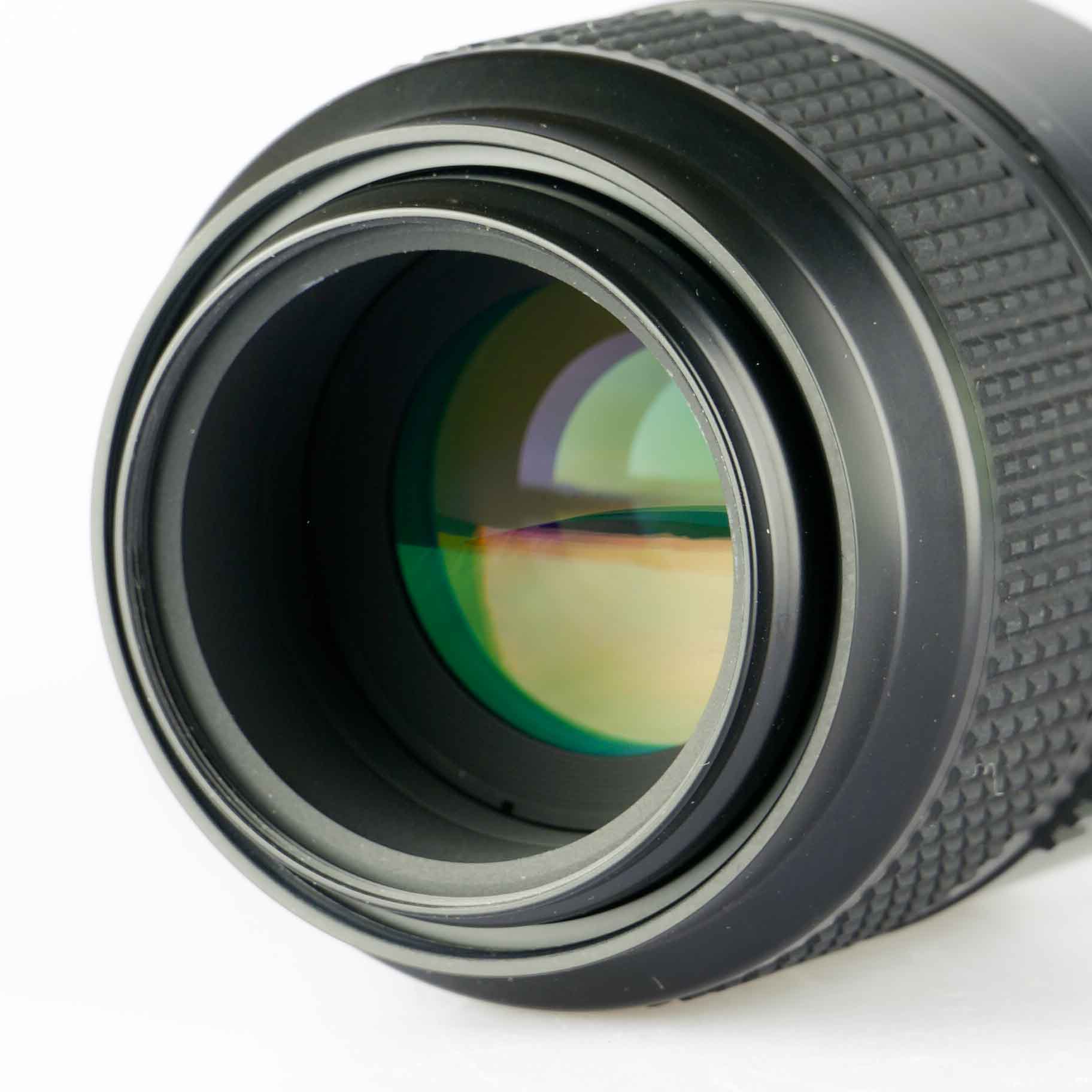 Nikon AF Micro Nikkor 105mm f/2.8 D Nikon AF Micro Nikkor 105mm f/2.8 D