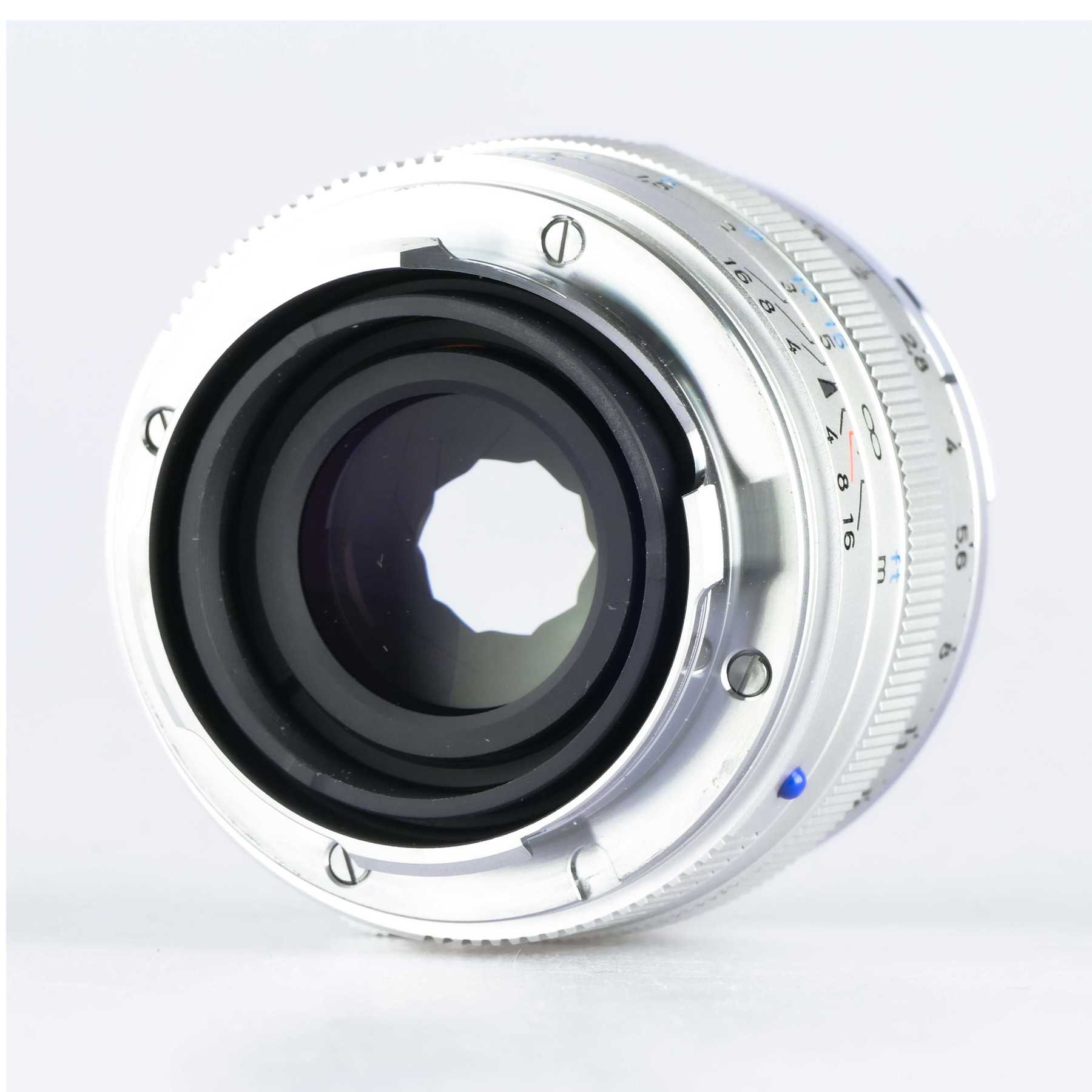 Zeiss Ikon ZM + 50mm f/1.5 T* Sonnar ZM Zeiss Ikon ZM + 50mm f/1.5 T* Sonnar ZM