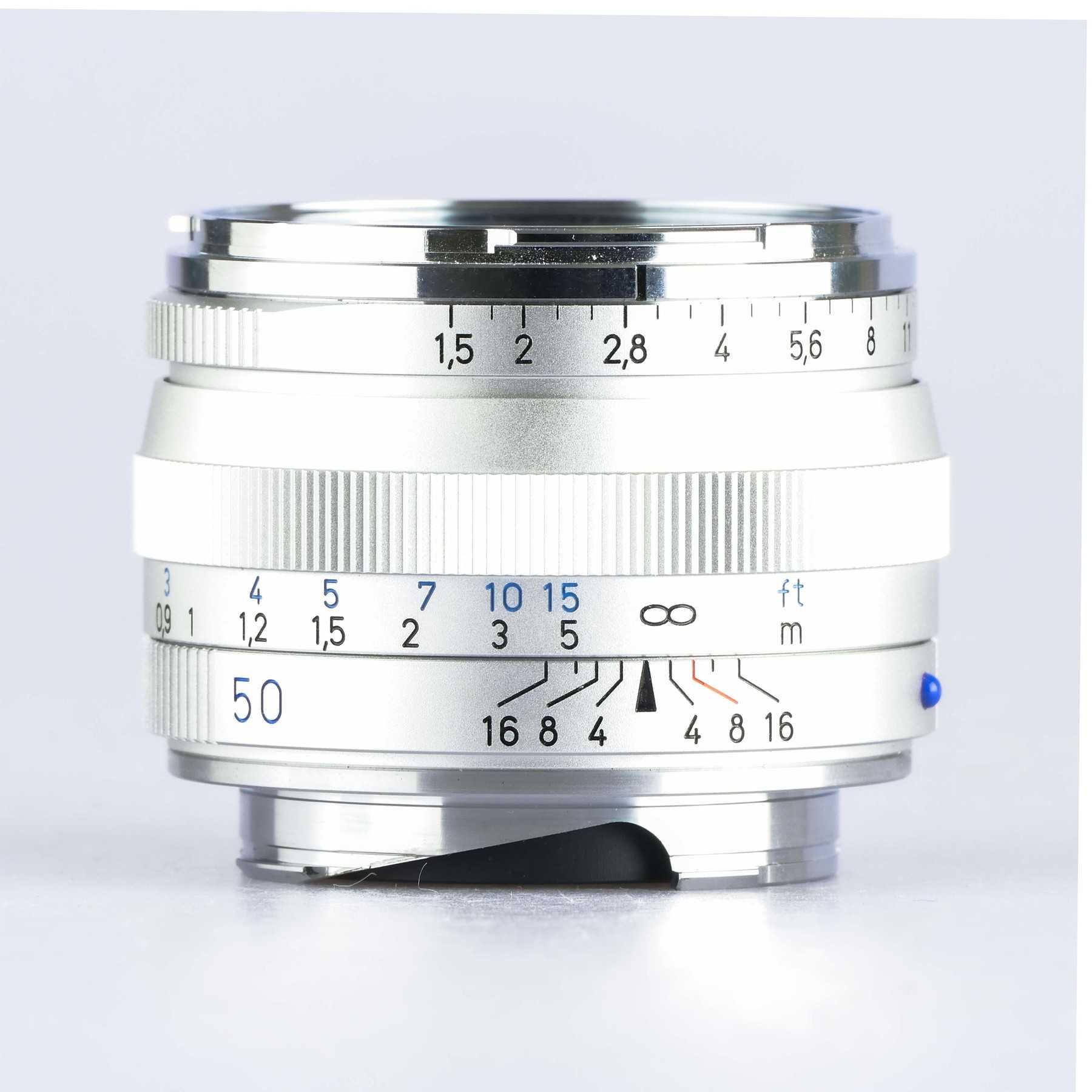 Zeiss Ikon ZM + 50mm f/1.5 T* Sonnar ZM Zeiss Ikon ZM + 50mm f/1.5 T* Sonnar ZM