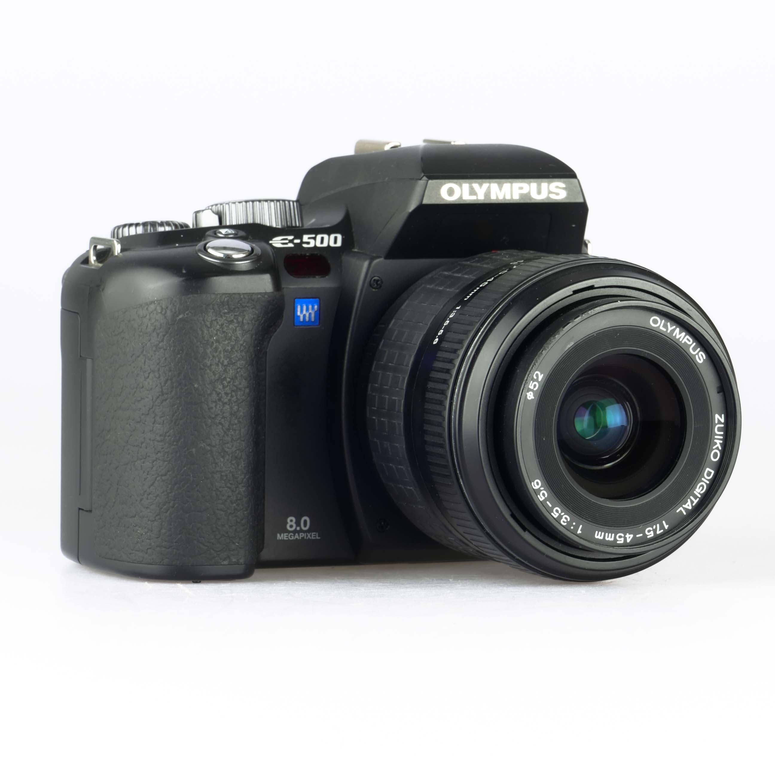 Olympus E-500 + 17,5-45mm f/3.5-5.6