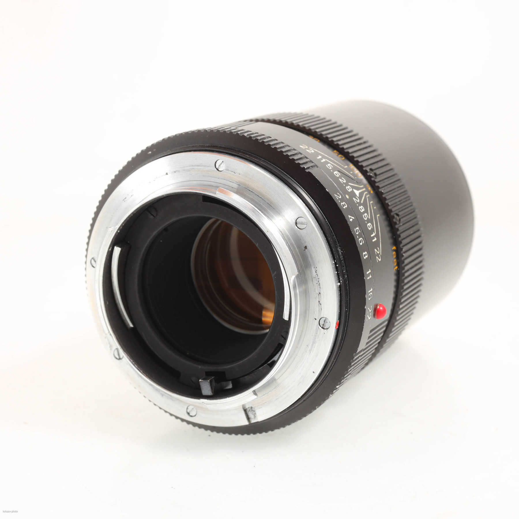 Leica Elmarit-R 135mm f/2.8 (Leica R) Leica Elmarit-R 135mm f/2.8 (Leica R)