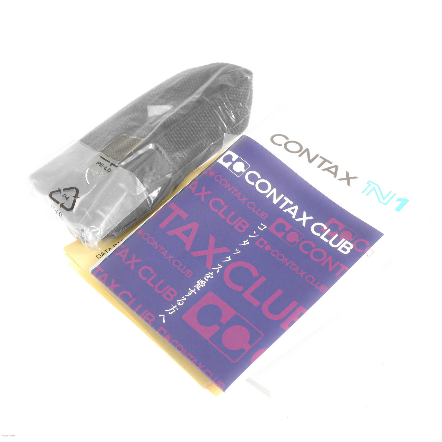 Contax N1 с объективом 24-85mm f/3.5-4.5 T* Vario-Sonnar Contax N1 с объективом 24-85mm f/3.5-4.5 T* Vario-Sonnar