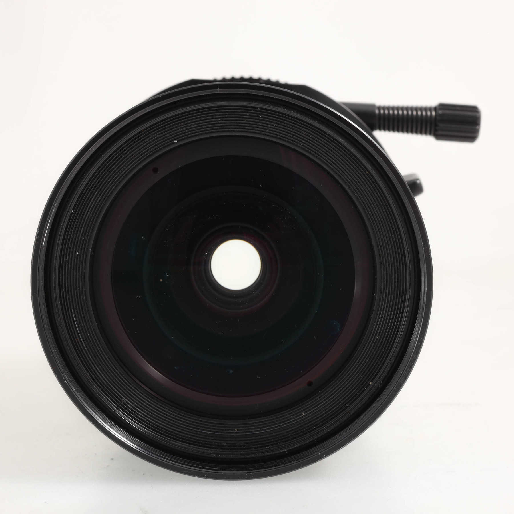 Schneider-Kreuznach 28mm f/2.8 PC-Super-Angulon (Canon EF) Schneider-Kreuznach 28mm f/2.8 PC-Super-Angulon (Canon EF)