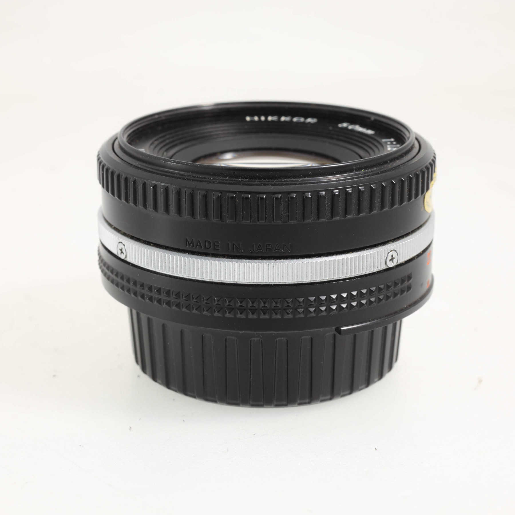 Nikon Ai-S Nikkor 50mm f/1.8 Nikon Ai-S Nikkor 50mm f/1.8