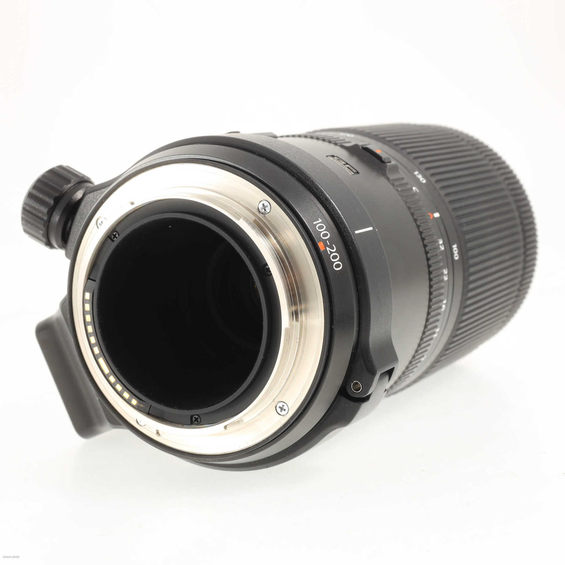 Fujifilm GF100-200mm f/5.6 R LM OIS WR Fujifilm GF100-200mm f/5.6 R LM OIS WR