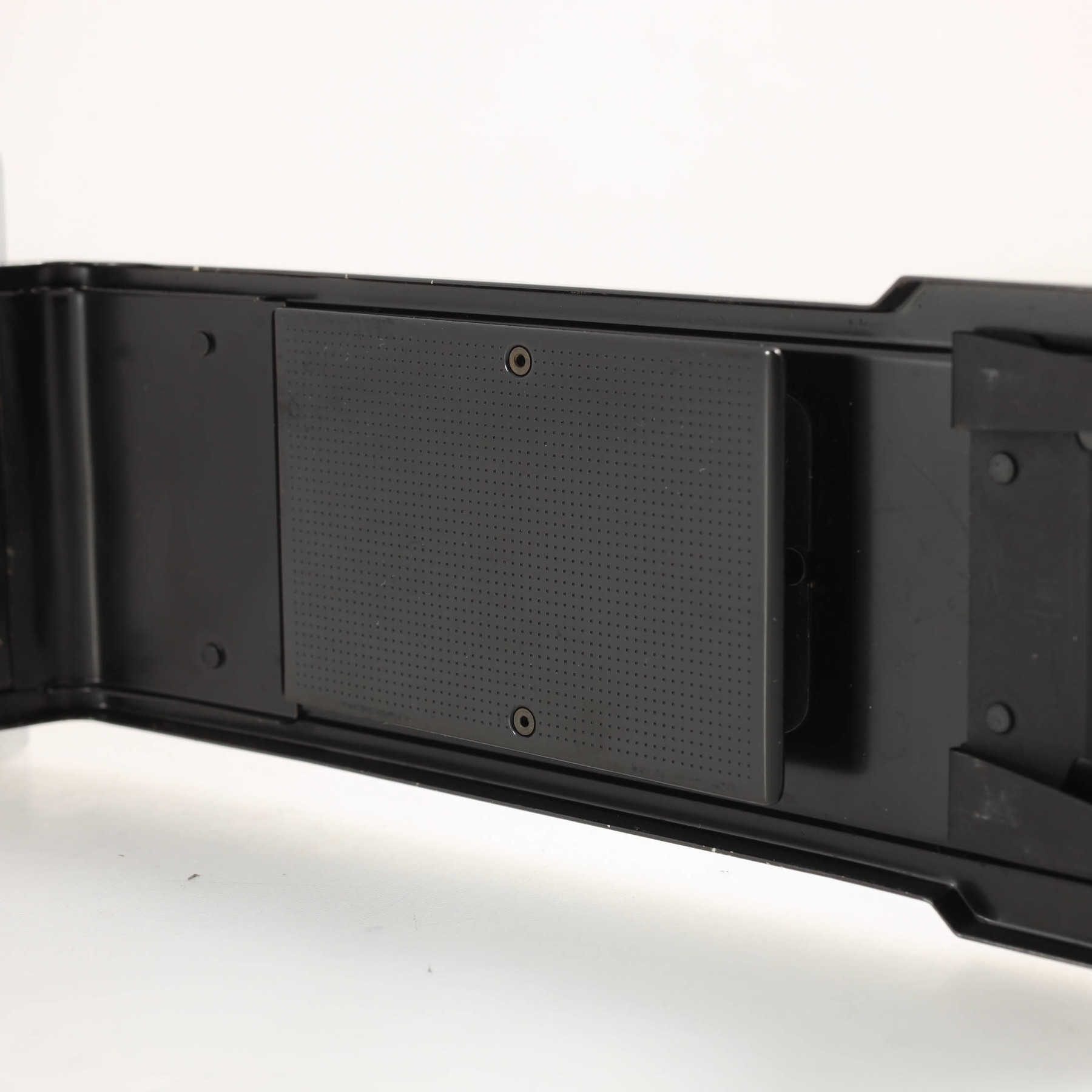 Olympus OM-1n с объективом 50mm f/1.4 G.Zuiko Auto-S Olympus OM-1n с объективом 50mm f/1.4 G.Zuiko Auto-S