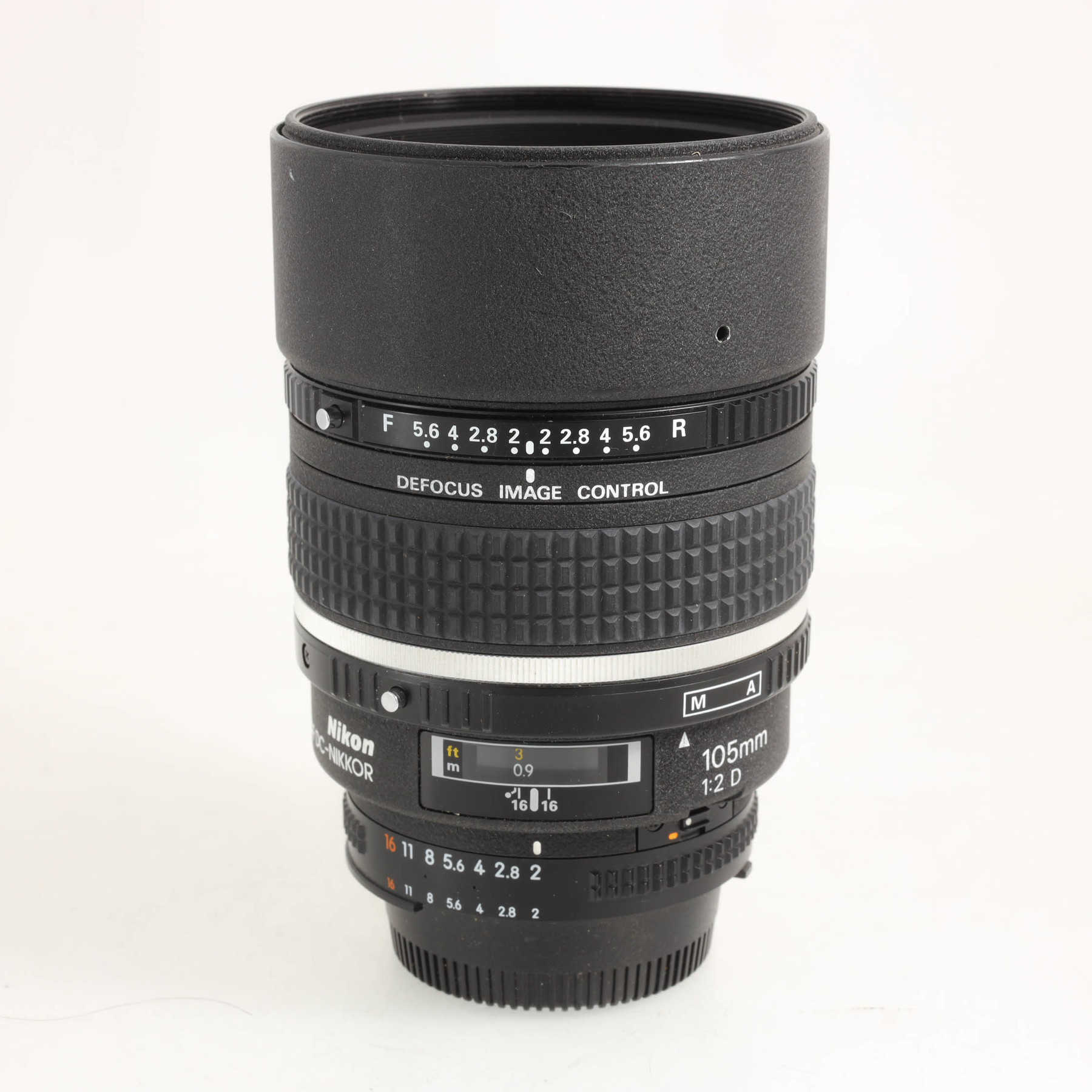 Nikon AF DC-Nikkor 105mm f/2D Nikon AF DC-Nikkor 105mm f/2D